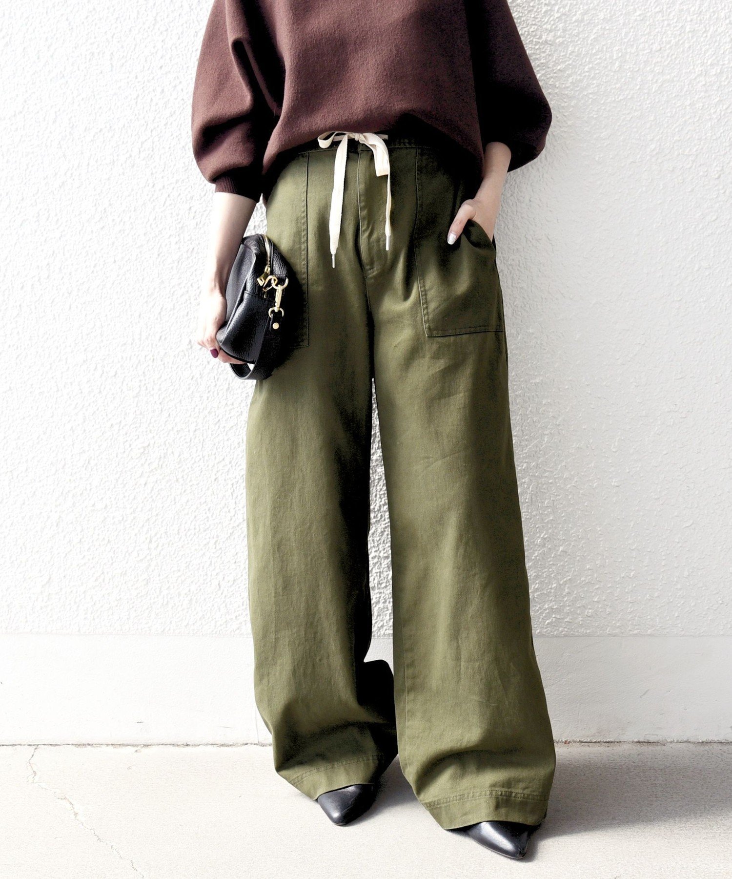 【シップス フォー ウィメン/SHIPS】のSHIPS any 洗濯機可能 ドロスト イージー ワイド ストレート ベイカー パンツ 人気、トレンドファッション・服の通販 founy(ファニー) 　ファッション　Fashion　レディースファッション　Fashion for Women　パンツ　Pants & Trousers　洗える　Machine Washable　ストレート　Straight, Straight Cut　トレンド　Trend, Trending Now　ドローコード　Drawcord, Drawstring Cord　定番　Standard, Basic Item　フロント　Front, Front Design　ワイド　Wide, Wide Fit　おすすめ　Recommended / Our Picks　2025年　2025　2025-2026秋冬・A/W　Autumn/Winter 2025–26 AW25–26　 other-1|ID: prp329100004832369 ipo3291000000035187422