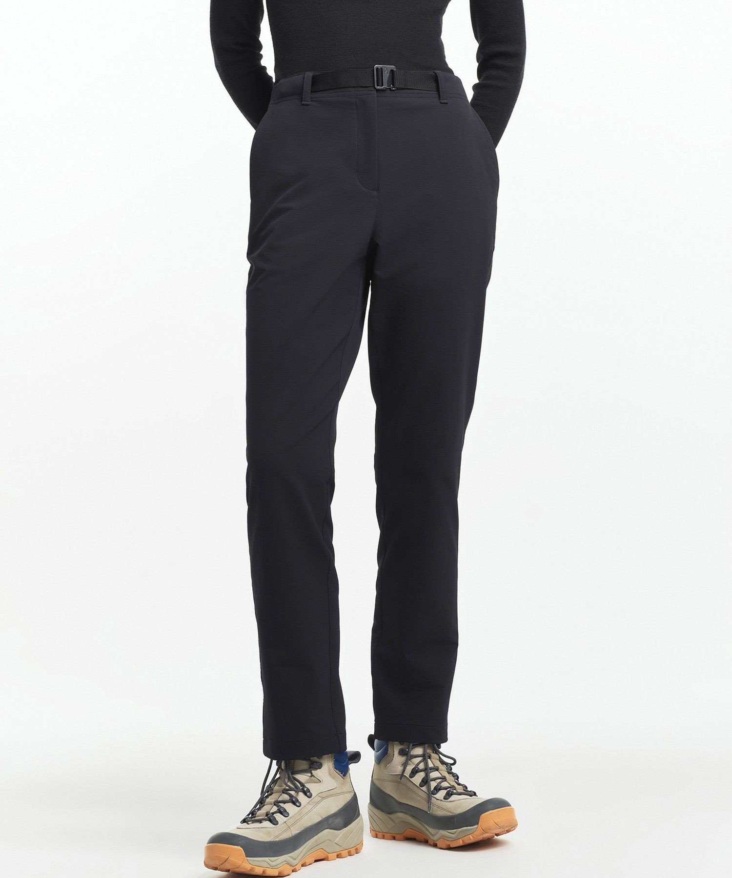 【エーグル/AIGLE】の撥水 フリース ストレッチテーパードパンツ 人気、トレンドファッション・服の通販 founy(ファニー) 　ファッション　Fashion　レディースファッション　Fashion for Women　パンツ　Pants & Trousers　センター　Center, Center Line　フィット　Fit, Slim Fit　フロント　Front, Front Design　プリント　Print, Printed Pattern　ポケット　Pocket, Pocket Detail　レギュラー　Regular, Standard Fit　 other-1|ID: prp329100004832374 ipo3291000000035187469