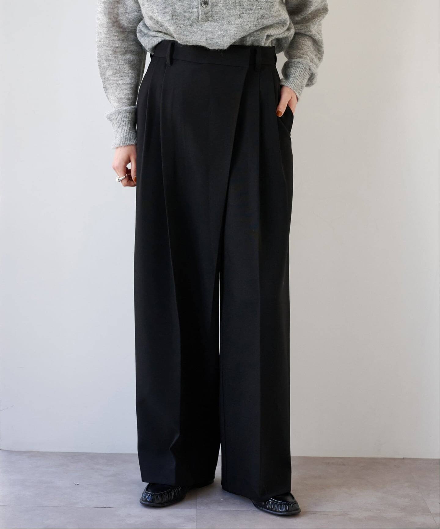 【アウトドアプロダクツ ユージュアルシングス/OUTDOOR PRODUCTS Usual Things】のツイルアシンメトリータックパンツ インテリア・キッズ・メンズ・レディースファッション・服の通販 founy(ファニー) 　ファッション　Fashion　レディースファッション　Fashion for Women　パンツ　Pants & Trousers　アシンメトリー　Asymmetrical Style　デニム　Denim, Jeans Material　ラップ　Wrap, Wrap Design　エレガント 上品　Elegant　ブラック|ID: prp329100004832386 ipo3291000000035187640