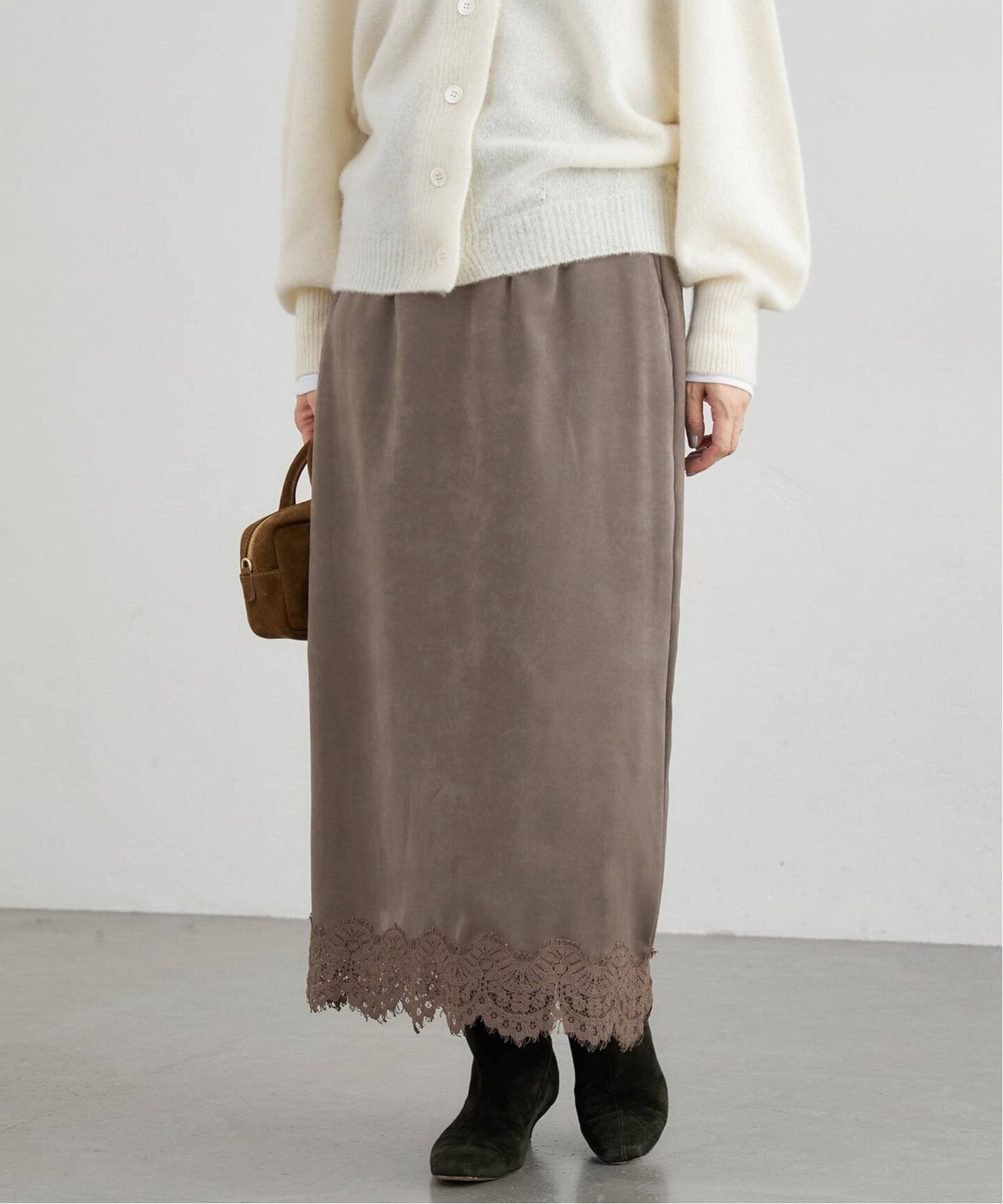 【イエナ/IENA】のサテンレーススカート インテリア・キッズ・メンズ・レディースファッション・服の通販 founy(ファニー) 　ファッション　Fashion　レディースファッション　Fashion for Women　スカート　Skirts　2025年　2025　2025-2026秋冬・A/W　Autumn/Winter 2025–26 AW25–26　カットソー　Cut and Sewn Top　サテン　Satin, Glossy Fabric　シンプル　Simple, Minimal　ジャケット　Jacket, Outerwear　スウェット / スエット　Sweatshirt, Sweatwear　フェミニン　Feminine, Girly　ミックス　Mix, Mixed Style　レース　Lace, Lace Fabric　ロング　Long, Long-Length　グレー|ID: prp329100004832424 ipo3291000000035188064