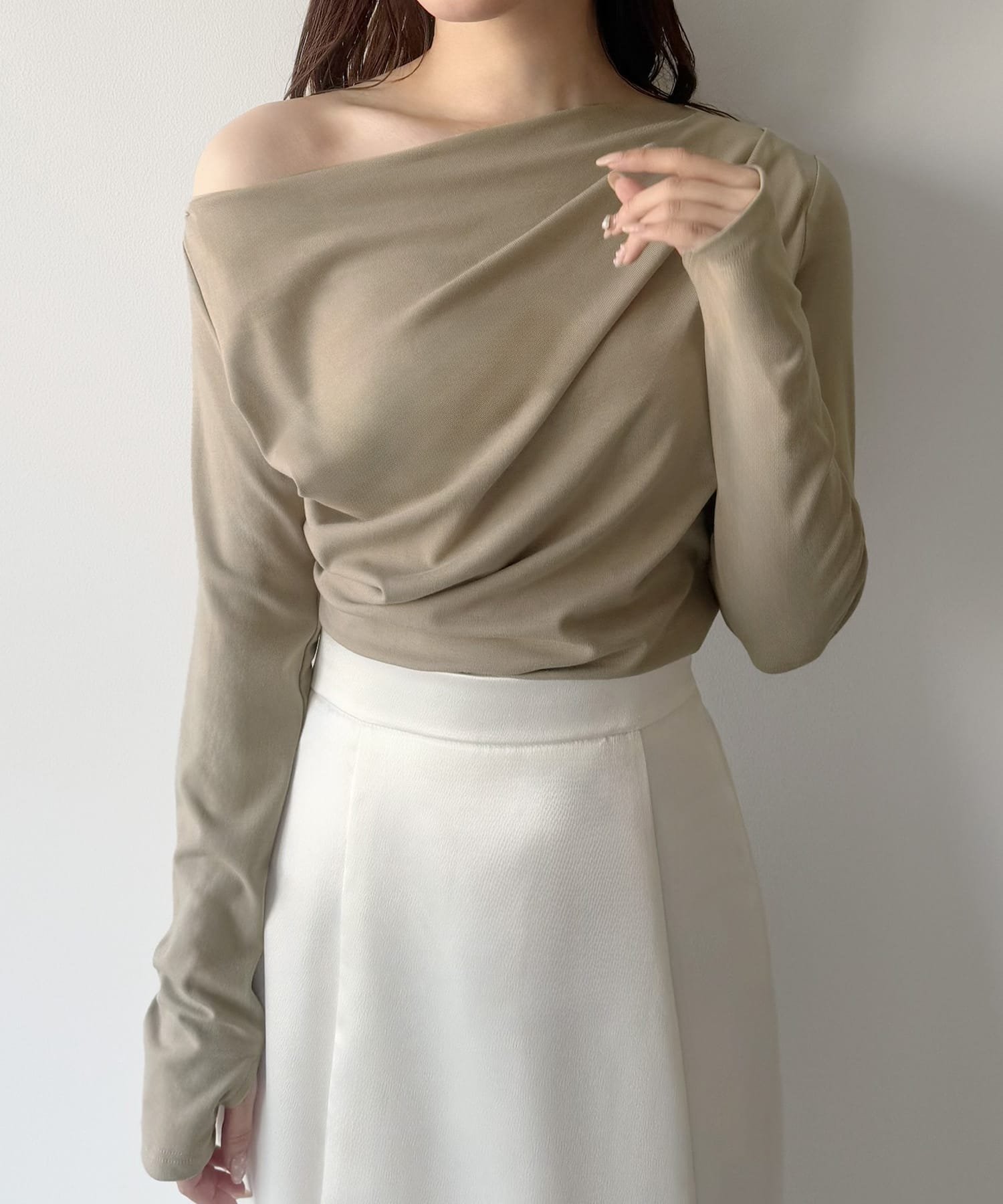 【ジュノア/JUNOAH】のmipiarl ドレープトップス インテリア・キッズ・メンズ・レディースファッション・服の通販 founy(ファニー) 　ファッション　Fashion　レディースファッション　Fashion for Women　トップス・カットソー　Cut & Sew Tops　グレージュ|ID: prp329100004832438 ipo3291000000035188179