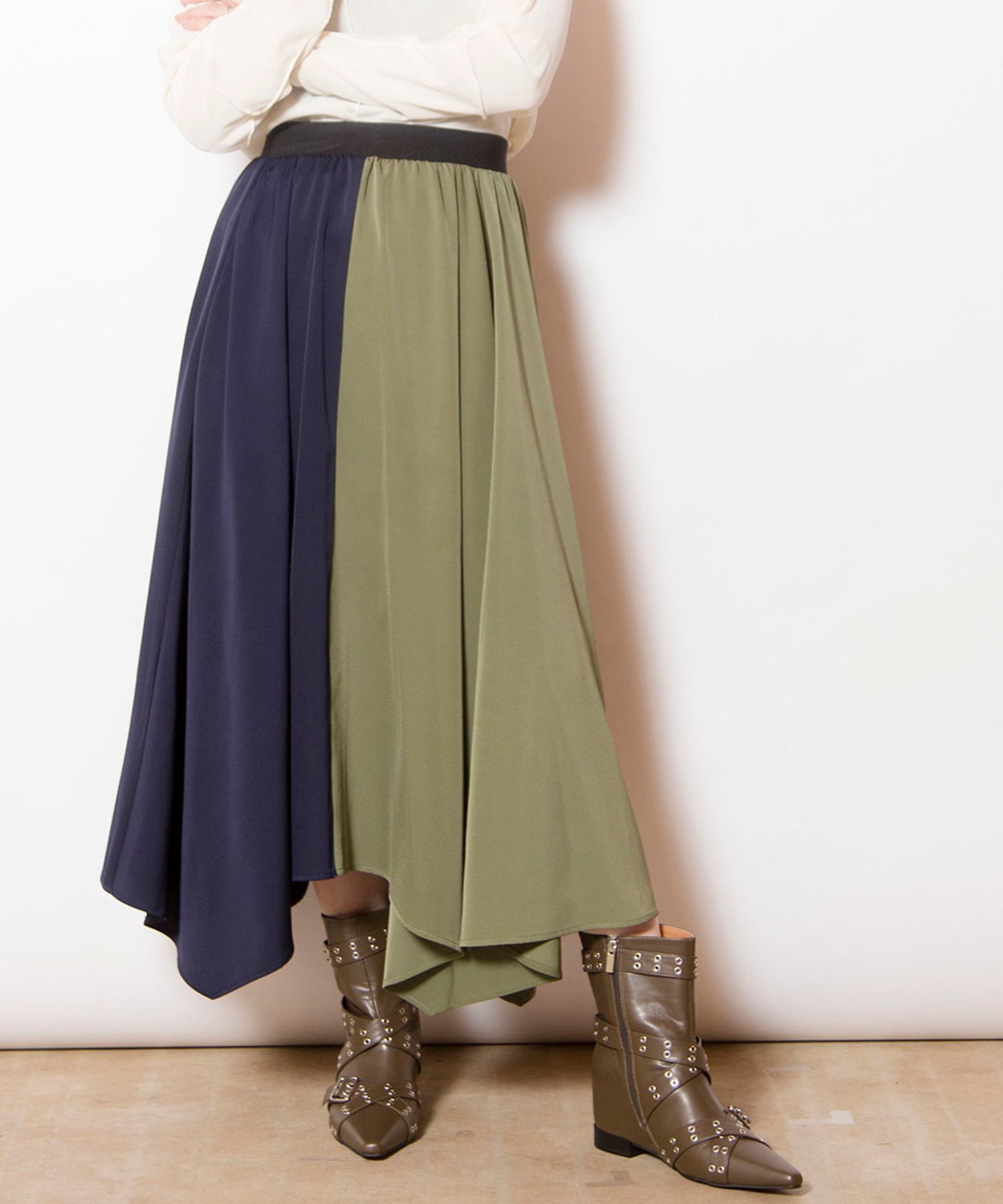 【オズモーシス/OSMOSIS】のハンカチーフヘムスカート インテリア・キッズ・メンズ・レディースファッション・服の通販 founy(ファニー) 　ファッション　Fashion　レディースファッション　Fashion for Women　スカート　Skirts　インナー　Innerwear　ハンカチ　Handkerchief, Hanky　ヘムライン　Hemline, Bottom Cut　再入荷　Restock / Back in Stock　A/W・秋冬　Autumn/Winter　KHAKI×NAVY|ID: prp329100004832498 ipo3291000000035188885