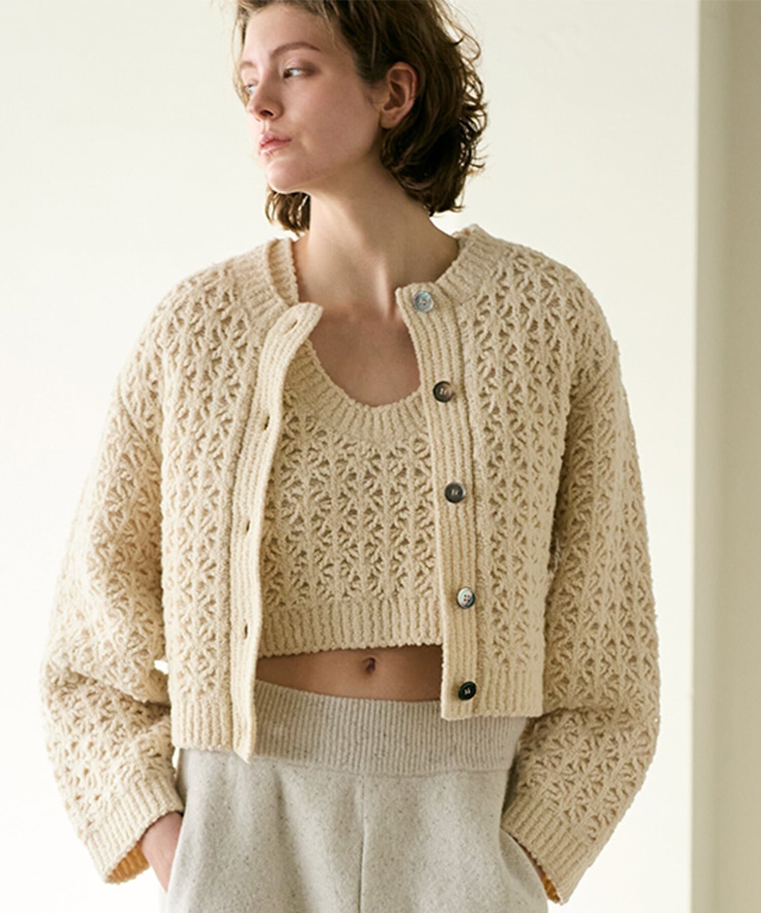 【ビショップ/Bshop】のクロシェ ダブルニットカーディガン WOMEN インテリア・キッズ・メンズ・レディースファッション・服の通販 founy(ファニー) 　ファッション　Fashion　レディースファッション　Fashion for Women　トップス・カットソー　Cut & Sew Tops　ニット　Knit Tops & Sweaters　カーディガン・羽織り　Layered Style Cardigans　カーディガン　Cardigan, Knitwear　クロシェ　Crochet, Knitted Lace　クロップド　Cropped, Short Length　スリーブ　Sleeve, Long Sleeve / Short Sleeve　フロント　Front, Front Design　透かし　Cut-Out, Lacework　BEIGE系1|ID: prp329100004832505 ipo3291000000035189015