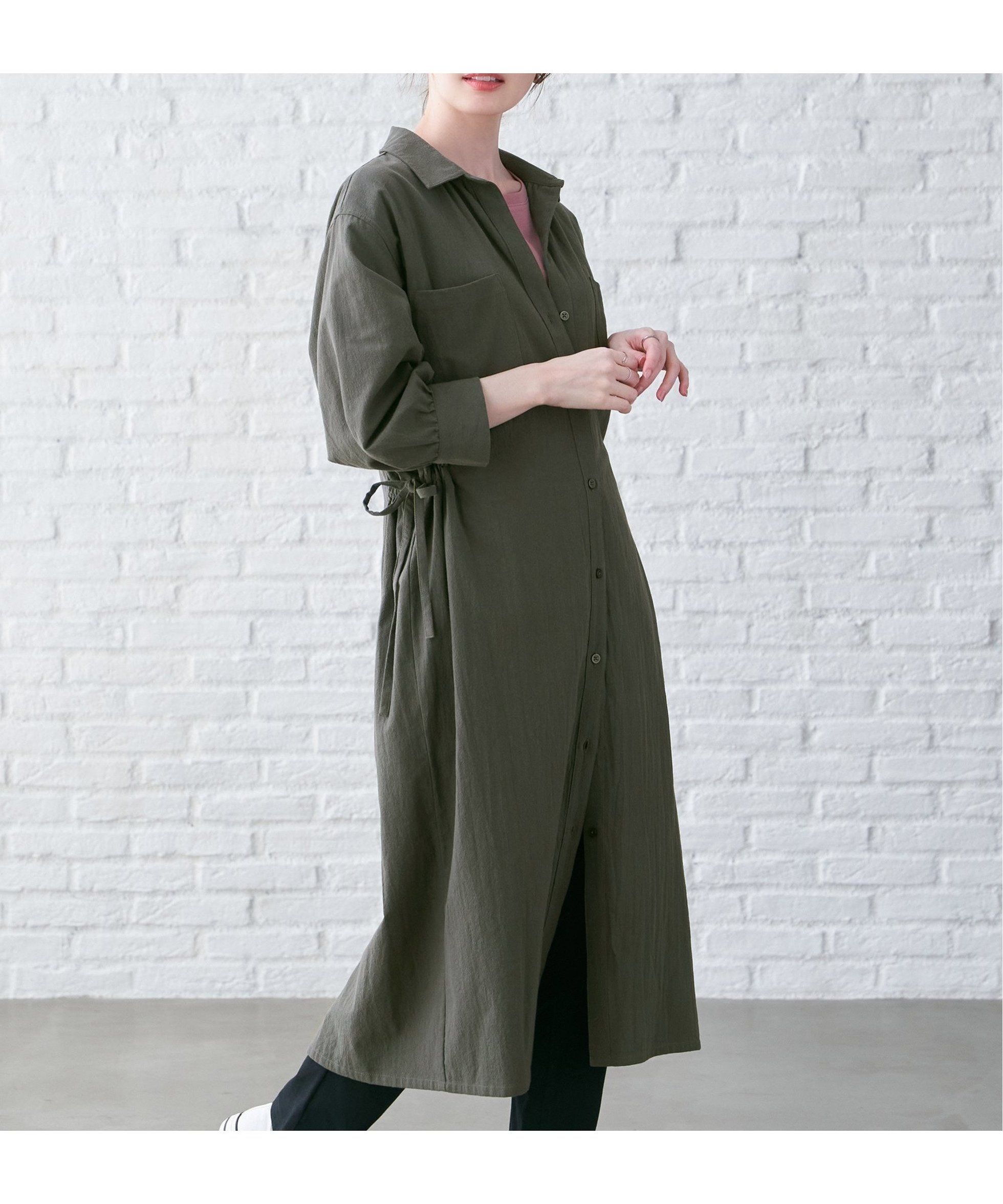 【イッカ/ikka】のコットンスキッパーシャツワンピース インテリア・キッズ・メンズ・レディースファッション・服の通販 founy(ファニー) 　ファッション　Fashion　レディースファッション　Fashion for Women　ワンピース　Dresses　シャツワンピース / 1枚で着映えコーデ　Shirt Dresses　スキッパー　Skipper, Open Collar　夏　Summer　軽量　Lightweight, Ultra Light　ダークグリーン|ID: prp329100004832528 ipo3291000000035189297