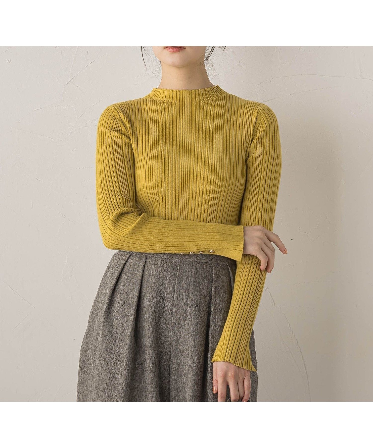 【ドロワット ロートレアモン/Droite Lautreamont】の【新色追加】袖ボタンランダムリブニット≪手洗い可能≫ インテリア・キッズ・メンズ・レディースファッション・服の通販 founy(ファニー) 　ファッション　Fashion　レディースファッション　Fashion for Women　トップス・カットソー　Cut & Sew Tops　ニット　Knit Tops & Sweaters　イエロー　Yellow　インナー　Innerwear　秋　Autumn　トレンド　Trend, Trending Now　長袖　Long Sleeve, Full Sleeve　ハイネック　High Neck, Mock Neck　フェミニン　Feminine, Girly　ベーシック　Basic, Essential　メタル　Metal, Metal Parts　無地　Plain, Solid Color　ランダム　Random, Irregular　A/W・秋冬　Autumn/Winter　2025年　2025　2025-2026秋冬・A/W　Autumn/Winter 2025–26 AW25–26　イエロー|ID: prp329100004832576 ipo3291000000035189692