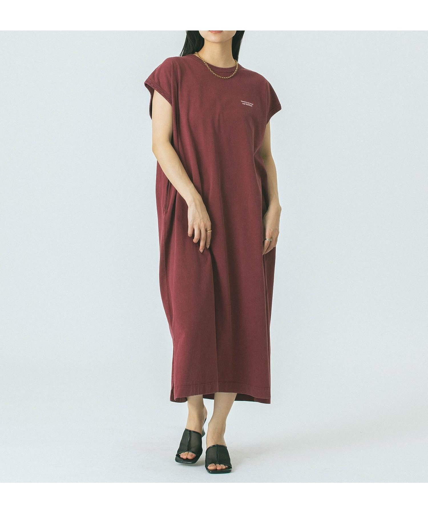 【ローズバッド/ROSE BUD】のTHOUSAND MILE x GENE HEAVENS BIO WASH TEE DRESS インテリア・キッズ・メンズ・レディースファッション・服の通販 founy(ファニー) 　ファッション　Fashion　レディースファッション　Fashion for Women　ワンピース　Dresses　フォーマル・パーティードレス・結婚式用ドレス　Elegant & Casual Dresses　カットソー　Cut and Sewn Top　カリフォルニア　California, Cali Style　クール　Cool, Chic　コラボ　Collaboration, Collab　シューズ　Shoes, Footwear　シンプル　Simple, Minimal　スタイリッシュ　Stylish, Fashionable　スリーブ　Sleeve, Long Sleeve / Short Sleeve　ダブル　Double, Double-Breasted　なめらか　Smooth, Silky Texture　フェミニン　Feminine, Girly　フレンチ　French, French Style　ルーズ　Loose, Oversized　ワイド　Wide, Wide Fit　再入荷　Restock / Back in Stock　おすすめ　Recommended / Our Picks　夏　Summer　旅行　Travel　BURGUNDY|ID: prp329100004832604 ipo3291000000035189829