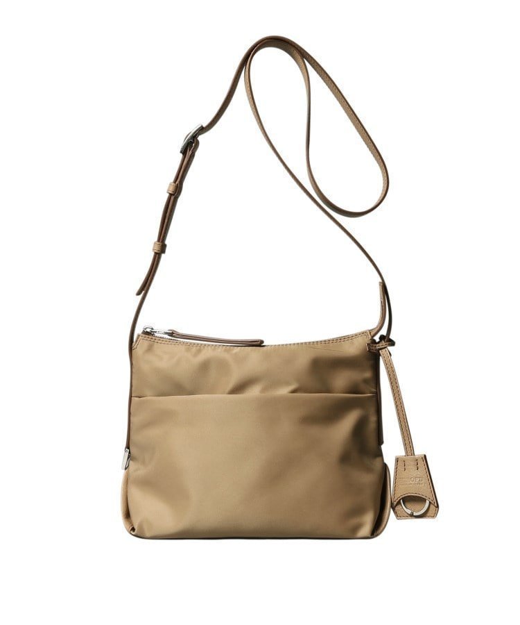 【ヒロフ/HIROFU】の【リベロ】ナイロン ショルダーバッグ S(商品番号 P25-39315) インテリア・キッズ・メンズ・レディースファッション・服の通販 founy(ファニー) 　ファッション　Fashion　レディースファッション　Fashion for Women　イタリア　Italy　コンパクト　Compact, Small Size　軽量　Lightweight, Ultra Light　ショルダー　Shoulder, Shoulder Strap　スポーティ　Sporty, Casual Athletic　スマート　Smart, Elegant　財布　Wallet, Purse　チャーム　Charm, Pendant　パッチ　Patch, Appliqué　フェミニン　Feminine, Girly　ポケット　Pocket, Pocket Detail　ポーチ　Pouch, Small Case　メタル　Metal, Metal Parts　リップ　Lip, Lip Motif　おすすめ　Recommended / Our Picks　旅行　Travel　エレガント 上品　Elegant　カシミア|ID: prp329100004832725 ipo3291000000035191364