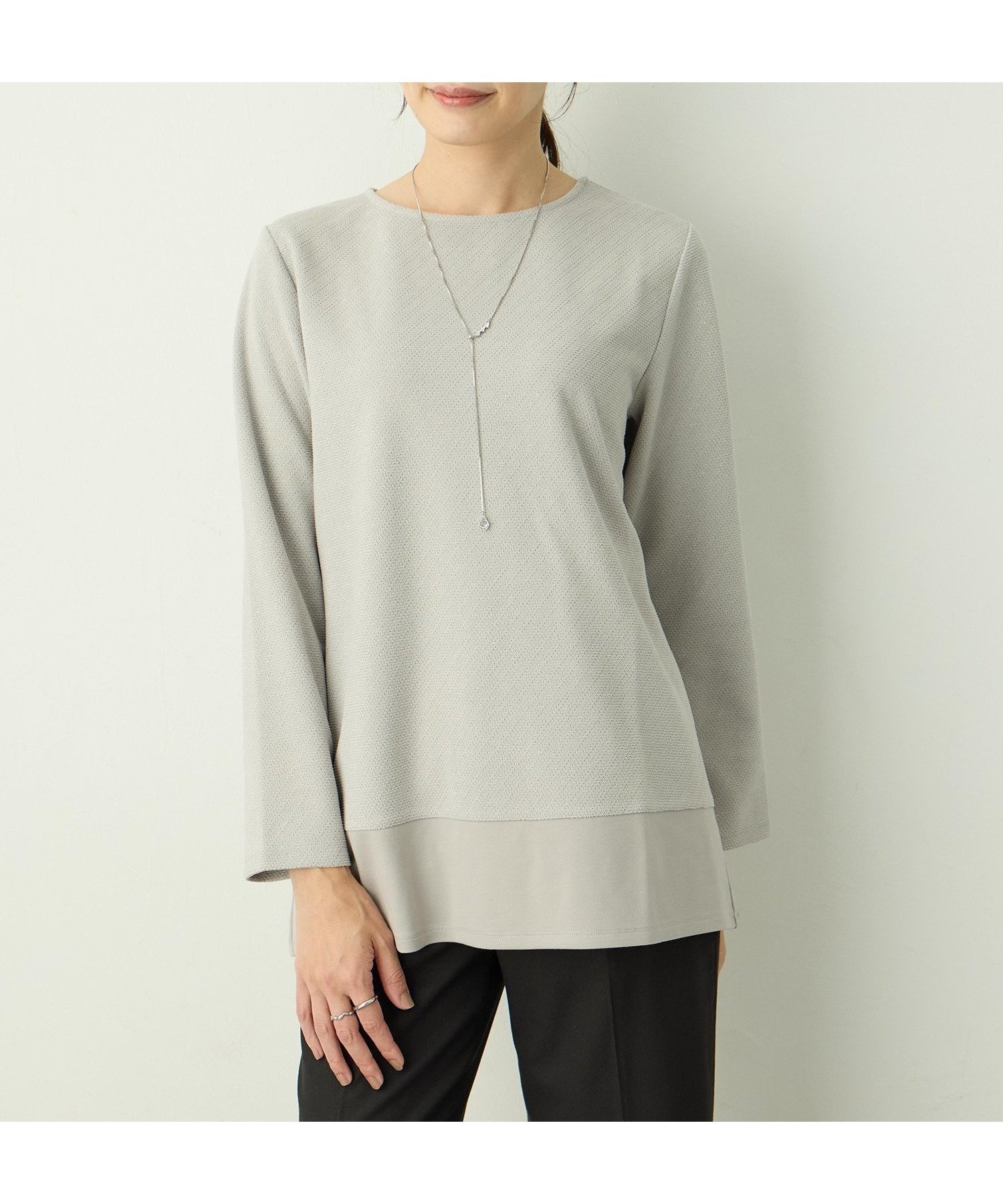 【エーシーデザインバイアルファキュービック/A/C DESIGN BY ALPHACUBIC】のラメジャガードチュニック インテリア・キッズ・メンズ・レディースファッション・服の通販 founy(ファニー) 　ファッション　Fashion　レディースファッション　Fashion for Women　トップス・カットソー　Cut & Sew Tops　ジャカード／ジャガード　Jacquard, Woven Pattern　チュニック　Tunic, Long Top　ドッキング　Docking, Mixed Material　ライトグレー|ID: prp329100004833011 ipo3291000000035193032