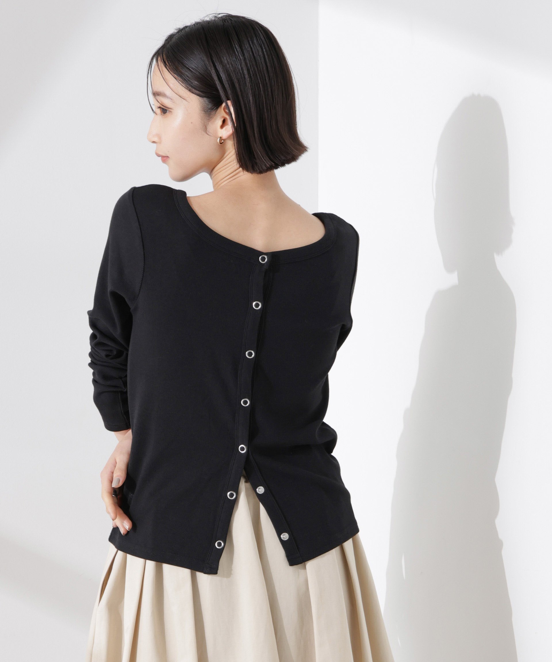 【ナノ ユニバース/nano universe】の前後2wayクルーネックリブカットカーディガン インテリア・キッズ・メンズ・レディースファッション・服の通販 founy(ファニー) 　ファッション　Fashion　レディースファッション　Fashion for Women　トップス・カットソー　Cut & Sew Tops　カーディガン・羽織り　Layered Style Cardigans　インナー　Innerwear　カットソー　Cut and Sewn Top　フロント　Front, Front Design　羽織　Haori, Light Jacket　ロング　Long, Long-Length　おすすめ　Recommended / Our Picks　2025年　2025　2025春夏・S/S　Spring/Summer 2025 SS25　ブラック|ID: prp329100004833024 ipo3291000000035193209