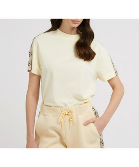 【ゲス/GUESS】のGUESS 半袖Tシャツ Britney Crop Tee 人気、トレンドファッション・服の通販 founy(ファニー) ファッション Fashion レディースファッション Fashion for Women トップス・カットソー Cut & Sew Tops シャツ・ブラウス・オフィスカジュアル Elegant Blouses & Button-Ups ロングTシャツ・Tシャツ Longline T-Shirts & Tees キャミワンピース Cami Dress, Slip Dress クロップド Cropped, Short Length コレクション Collection, Seasonal Line ジーンズ Jeans, Denim Pants スリーブ Sleeve, Long Sleeve / Short Sleeve 半袖 Short Sleeve, Half Sleeve |ID:prp329100004833052