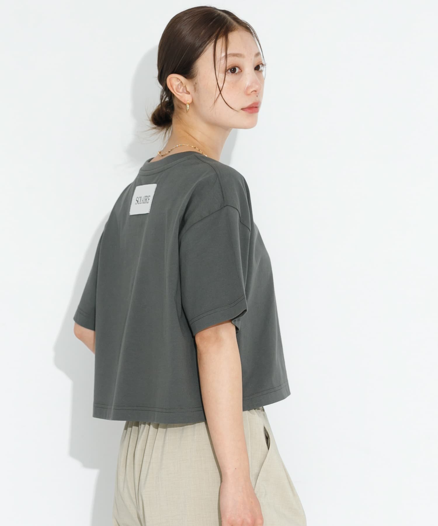 【サニーレーベル/Sonny Label / URBAN RESEARCH】のSHELTECH クロップドTシャツ インテリア・キッズ・メンズ・レディースファッション・服の通販 founy(ファニー) 　ファッション　Fashion　レディースファッション　Fashion for Women　トップス・カットソー　Cut & Sew Tops　シャツ・ブラウス・オフィスカジュアル　Elegant Blouses & Button-Ups　ロングTシャツ・Tシャツ　Longline T-Shirts & Tees　2025年　2025　2025春夏・S/S　Spring/Summer 2025 SS25　おすすめ　Recommended / Our Picks　クロップド　Cropped, Short Length　シンプル　Simple, Minimal　バランス　Balance, Style Balance　ワイド　Wide, Wide Fit　吸水　Absorbent, Quick-Dry　夏　Summer　S/S・春夏　SS, Spring/Summer, Warm Season　洗える　Machine Washable　軽量　Lightweight, Ultra Light　チャコール|ID: prp329100004833057 ipo3291000000035193703