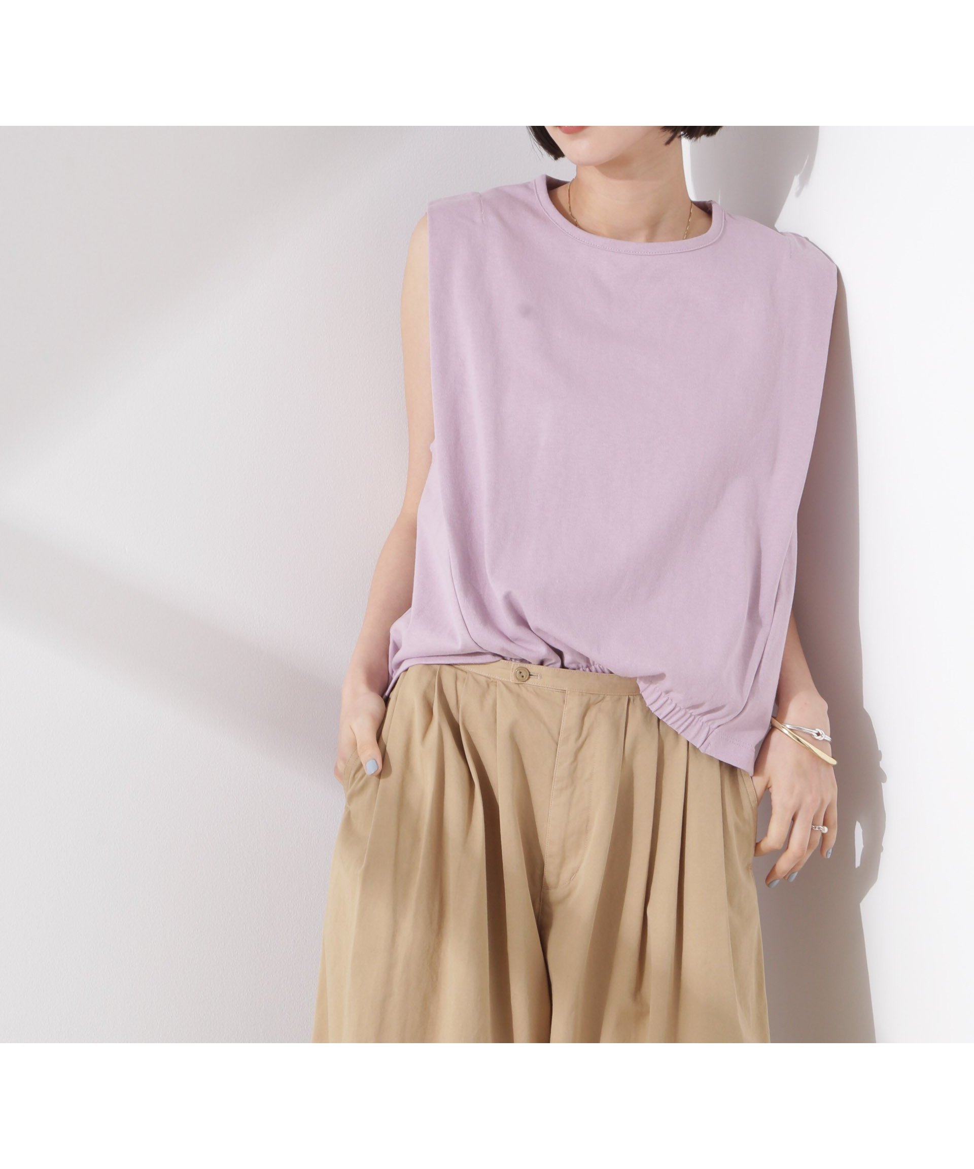 【ナノ ユニバース/nano universe】のドライタッチ天竺フロントギャザーヘムノースリーブトップス インテリア・キッズ・メンズ・レディースファッション・服の通販 founy(ファニー) ファッション Fashion レディースファッション Fashion for Women トップス・カットソー Cut & Sew Tops キャミソール&ノースリーブ Camisoles & Sleeveless Tops 春 Spring ギャザー Gathered, Ruffled サンダル Sandals, Summer Shoes シンプル Simple, Minimal フロント Front, Front Design ベーシック Basic, Essential リネン Linen, Linen Fabric リボン Ribbon, Bow リラックス Relax, Relaxed Fit ワイド Wide, Wide Fit S/S・春夏 SS, Spring/Summer, Warm Season アウトレット Outlet / Clearance おすすめ Recommended / Our Picks 夏 Summer エレガント 上品 Elegant 2025年 2025 2025春夏・S/S Spring/Summer 2025 SS25 ピンク|ID: prp329100004833061 ipo3291000000035193753