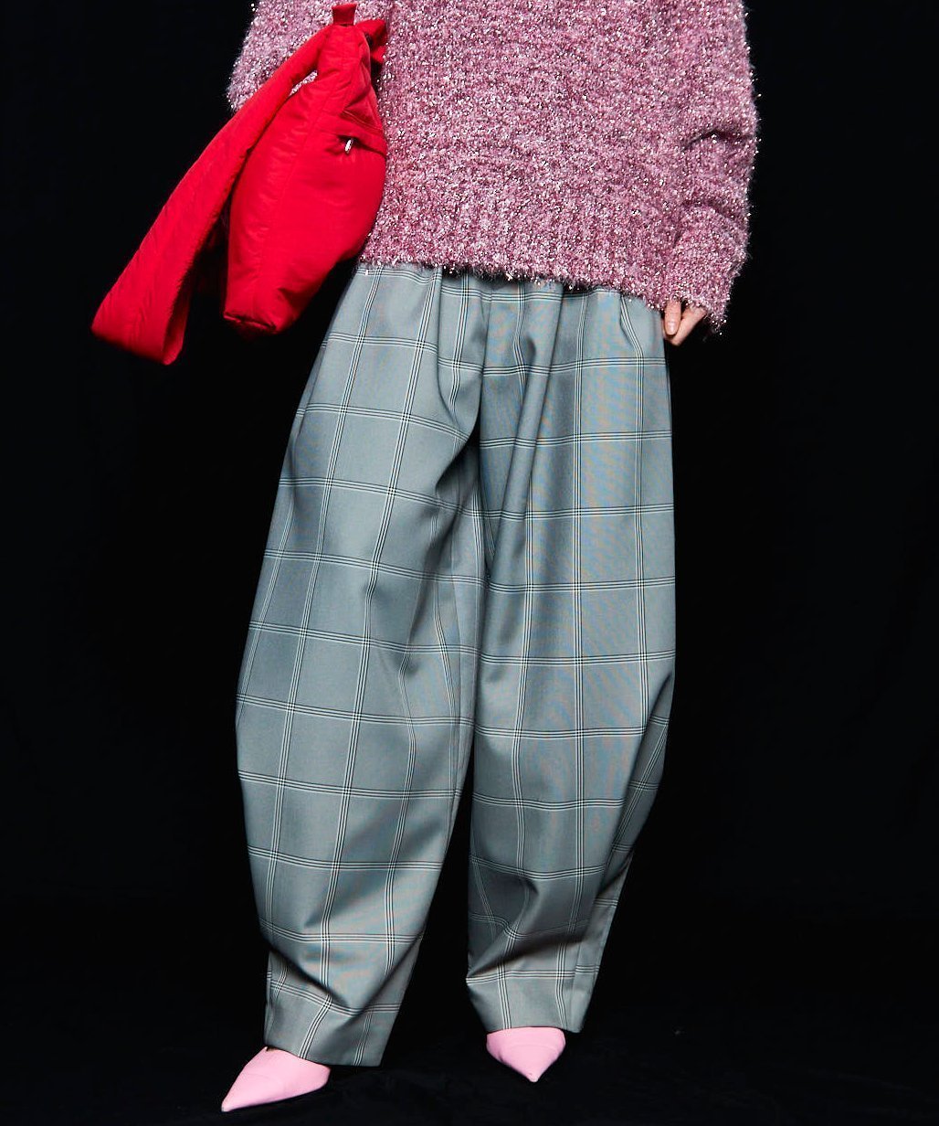 【メゾンスペシャル/MAISON SPECIAL】のTuck Balloon Volume Pants 人気、トレンドファッション・服の通販 founy(ファニー) 　ファッション　Fashion　レディースファッション　Fashion for Women　パンツ　Pants & Trousers　クラシカル　Classical, Vintage-Inspired　バランス　Balance, Style Balance　パターン　Pattern, Design Print　フォルム　Silhouette, Form　エレガント 上品　Elegant　 other-1|ID: prp329100004833146 ipo3291000000035194645
