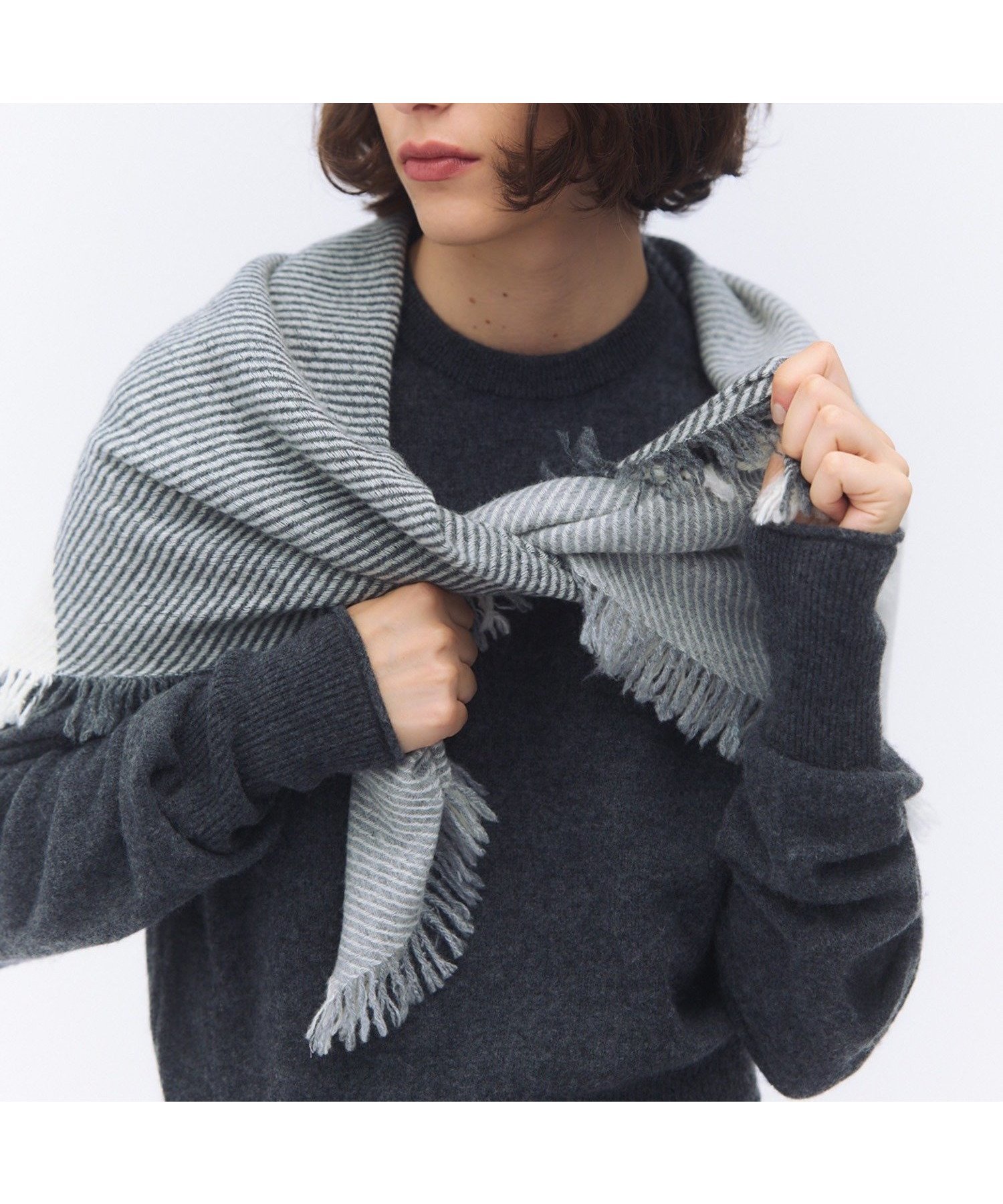 【セットアップセブン/SETUP7】のelegancese/Square fringe scarf バンダナ スカーフ インテリア・キッズ・メンズ・レディースファッション・服の通販 founy(ファニー) ファッション Fashion レディースファッション Fashion for Women スカーフ Scarf, Neckwear ストール Stole, Wrap バンダナ Bandana, Head Scarf フリンジ Fringe, Tassel 再入荷 Restock / Back in Stock GRY|ID: prp329100004833154 ipo3291000000035194728