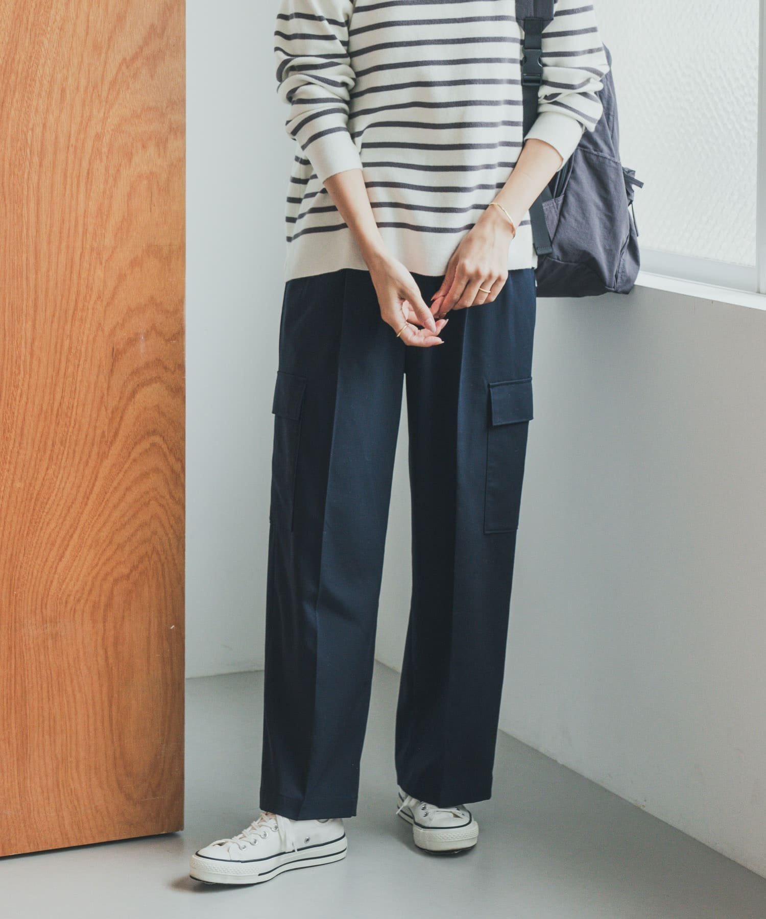 【アーバンリサーチ ドアーズ/URBAN RESEARCH DOORS】のセンタープレスカーゴパンツ インテリア・キッズ・メンズ・レディースファッション・服の通販 founy(ファニー) 　ファッション　Fashion　レディースファッション　Fashion for Women　パンツ　Pants & Trousers　2025年　2025　2025-2026秋冬・A/W　Autumn/Winter 2025–26 AW25–26　冬　Winter / This Winter　おすすめ　Recommended / Our Picks　カーゴパンツ　Cargo Pants, Utility Pants　センター　Center, Center Line　ツイル　Twist, Twisted Detail　トレンド　Trend, Trending Now　バランス　Balance, Style Balance　ベーシック　Basic, Essential　エレガント 上品　Elegant　A/W・秋冬　Autumn/Winter　ネイビー|ID: prp329100004833175 ipo3291000000035194888