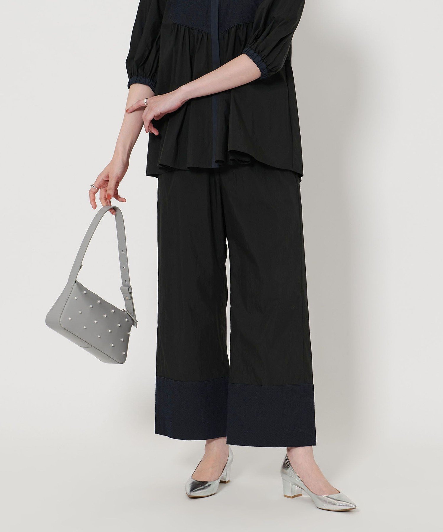 【ユナイテッドアローズ/UNITED ARROWS】のエンブロイダリー イージーパンツ インテリア・キッズ・メンズ・レディースファッション・服の通販 founy(ファニー) 　ファッション　Fashion　レディースファッション　Fashion for Women　パンツ　Pants & Trousers　エンブロイダリー　Embroidery Design　ヴィンテージ　Vintage Style　カットソー　Cut and Sewn Top　ギャザー　Gathered, Ruffled　ジャケット　Jacket, Outerwear　タンブラー　Tumbler, Travel Mug　パイピング　Piping, Trim Design　リラックス　Relax, Relaxed Fit　アウトレット　Outlet / Clearance　おすすめ　Recommended / Our Picks　BLACK|ID: prp329100004833191 ipo3291000000035194960