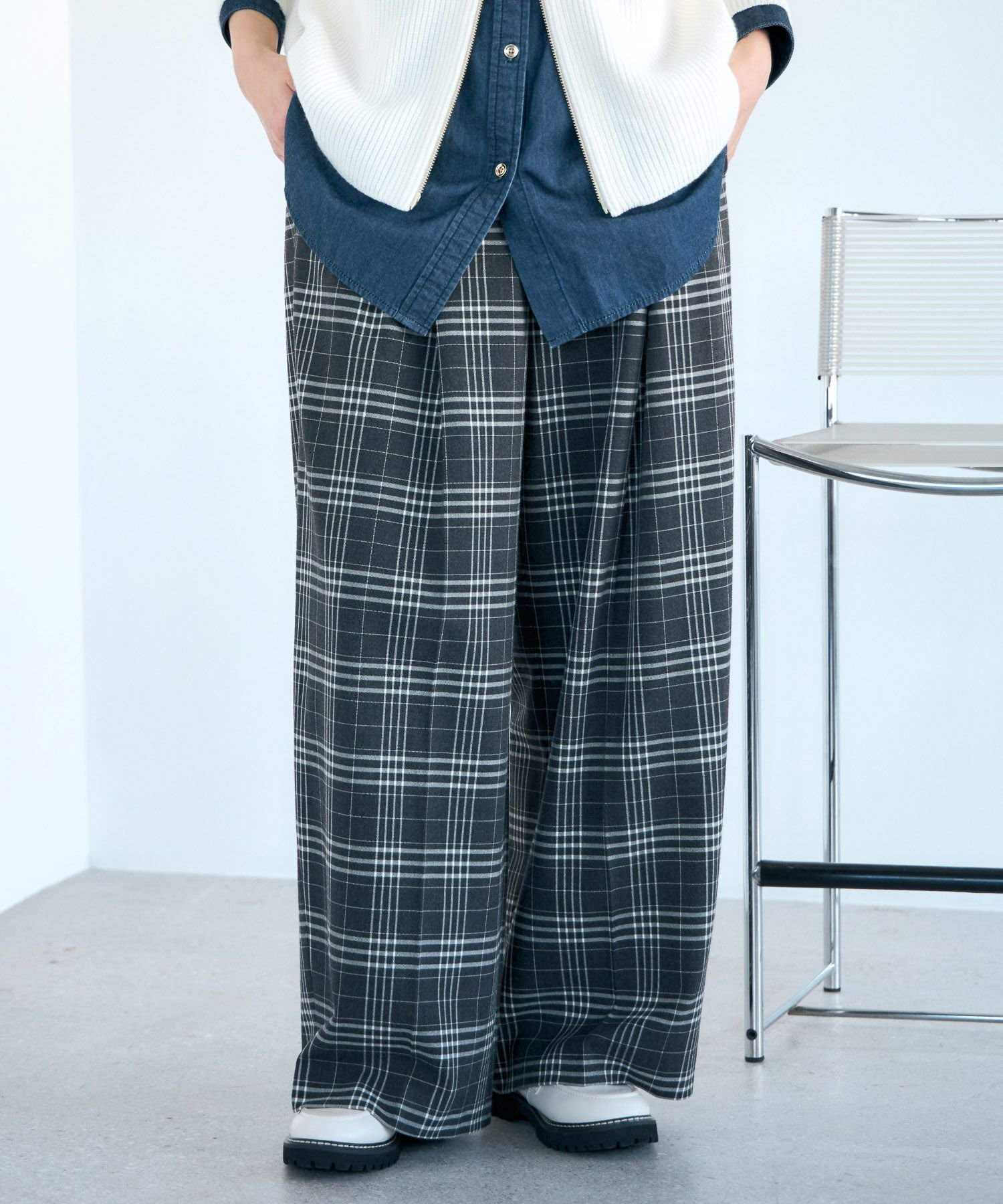 【エルーラ/Elura】のスリムウォームゆるカーブパンツ/605972 インテリア・キッズ・メンズ・レディースファッション・服の通販 founy(ファニー) ファッション Fashion レディースファッション Fashion for Women パンツ Pants & Trousers ウォーム Warm Fabric ストレッチ Stretch, Stretchy Fabric スニーカー Sneakers, Trainers スリム Slim, Slim Fit リラックス Relax, Relaxed Fit 冬 Winter / This Winter グレーチェック15|ID: prp329100004833209 ipo3291000000035195169