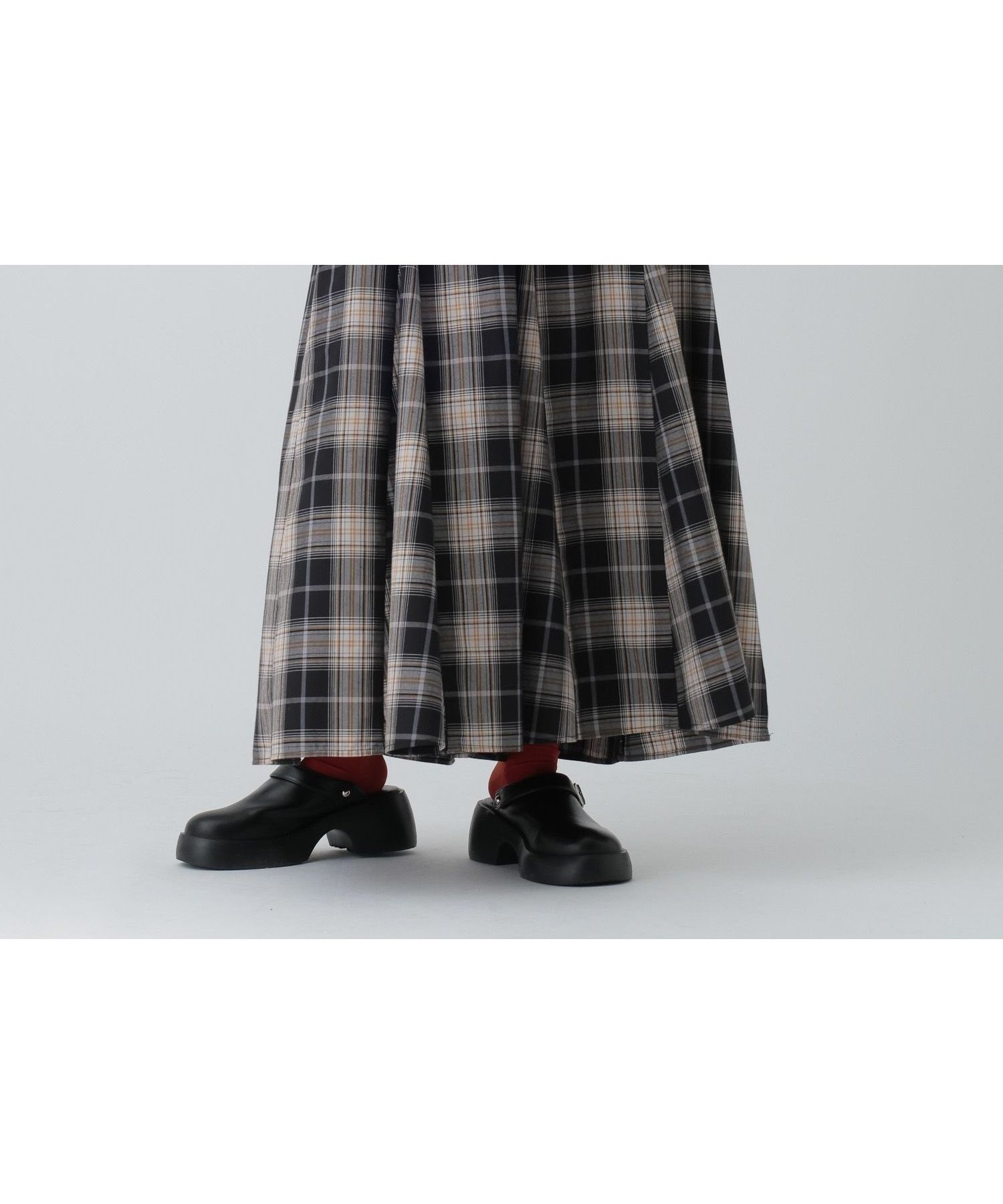 【レプシィム ローリーズファーム/LEPSIM LOWRYS FARM】のTRチェックスカート インテリア・キッズ・メンズ・レディースファッション・服の通販 founy(ファニー) 　ファッション　Fashion　レディースファッション　Fashion for Women　スカート　Skirts　おすすめ　Recommended / Our Picks　ソックス　Socks, Hosiery　チェック　Check, Plaid, Tartan　フレア　Flare, Flared　ブラック09|ID: prp329100004833337 ipo3291000000035196532