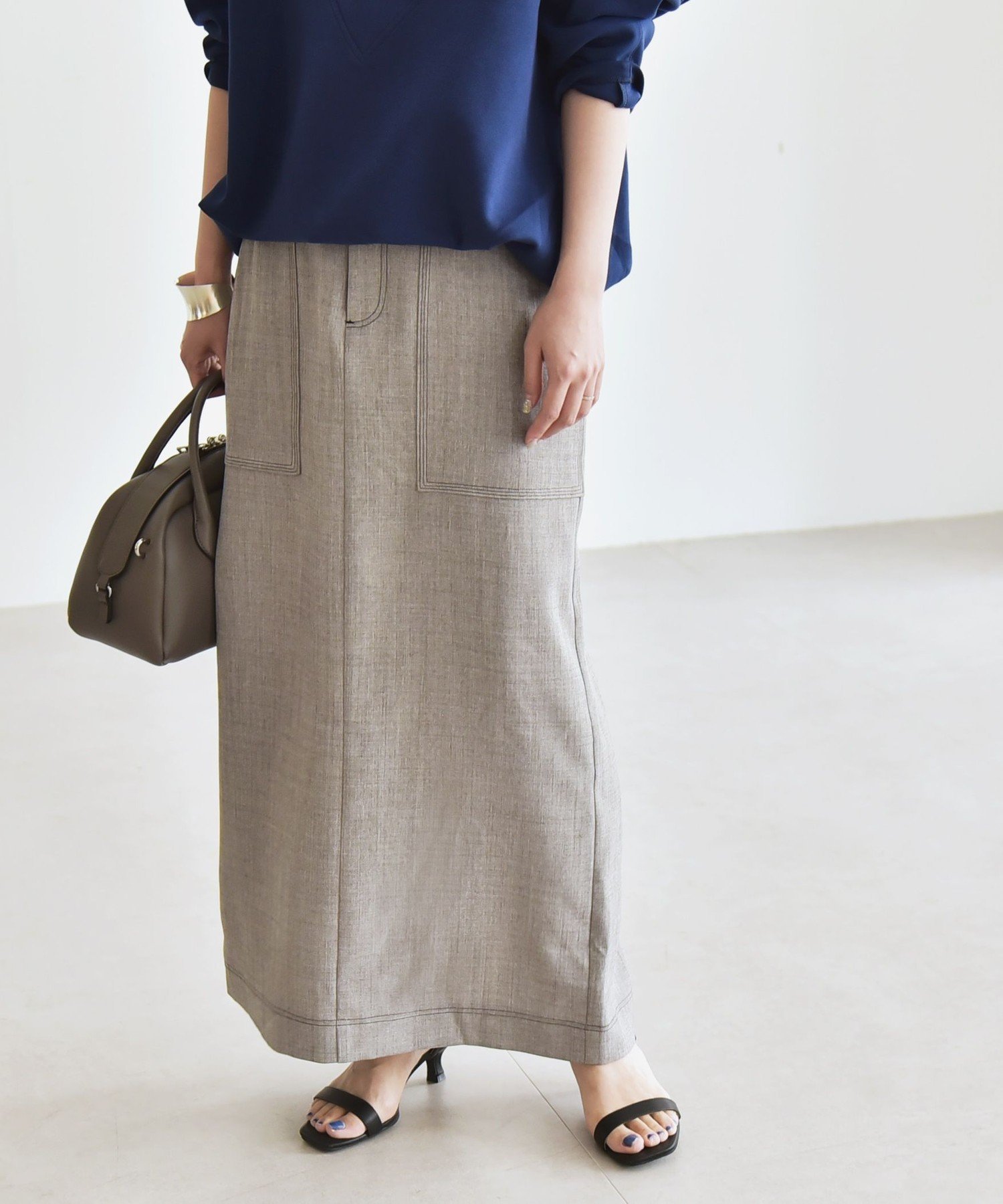 【シップス フォー ウィメン/SHIPS】のquaranciel 洗濯機可能 ウーステッド ステッチ Iライン ロング スカート インテリア・キッズ・メンズ・レディースファッション・服の通販 founy(ファニー) 　ファッション　Fashion　レディースファッション　Fashion for Women　スカート　Skirts　洗える　Machine Washable　カットソー　Cut and Sewn Top　ジャケット　Jacket, Outerwear　スウェット / スエット　Sweatshirt, Sweatwear　スクエア　Square, Square Shape　スリット　Slit, Slit Detail　ダウン　Down, Puffer　フロント　Front, Front Design　ブルゾン　Blouson, Bomber Jacket　ポケット　Pocket, Pocket Detail　リブニット　Rib Knit, Ribbed Knit　リラックス　Relax, Relaxed Fit　ロング　Long, Long-Length　ワーク　Workwear, Utility Style　おすすめ　Recommended / Our Picks　2025年　2025　2025-2026秋冬・A/W　Autumn/Winter 2025–26 AW25–26　グレー|ID: prp329100004833341 ipo3291000000035196628