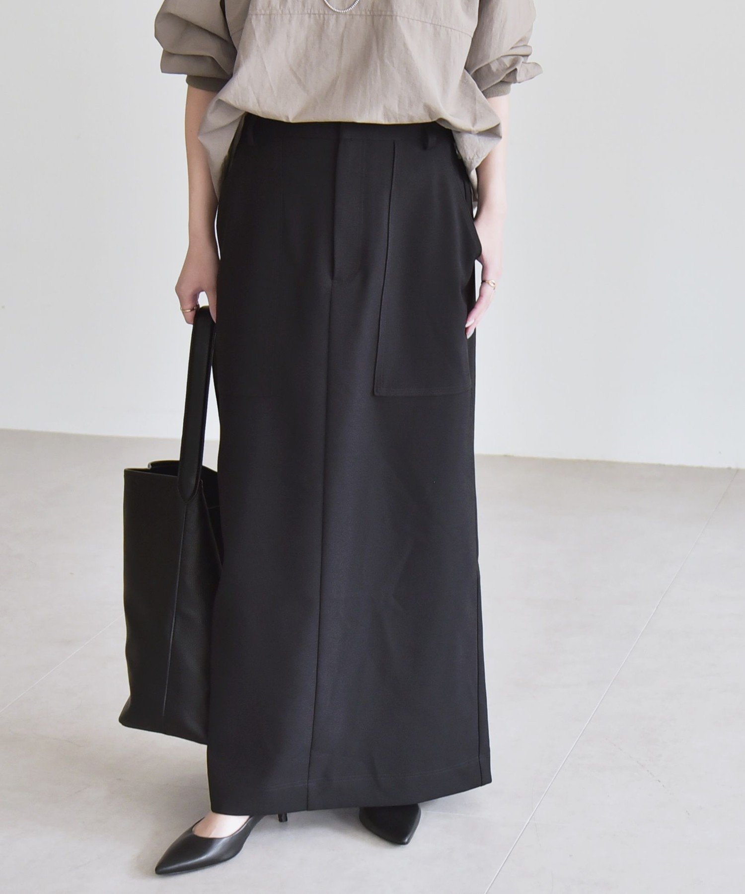 【シップス フォー ウィメン/SHIPS】のquaranciel 洗濯機可能 ウーステッド ステッチ Iライン ロング スカート インテリア・キッズ・メンズ・レディースファッション・服の通販 founy(ファニー) 　ファッション　Fashion　レディースファッション　Fashion for Women　スカート　Skirts　洗える　Machine Washable　カットソー　Cut and Sewn Top　ジャケット　Jacket, Outerwear　スウェット / スエット　Sweatshirt, Sweatwear　スクエア　Square, Square Shape　スリット　Slit, Slit Detail　ダウン　Down, Puffer　フロント　Front, Front Design　ブルゾン　Blouson, Bomber Jacket　ポケット　Pocket, Pocket Detail　リブニット　Rib Knit, Ribbed Knit　リラックス　Relax, Relaxed Fit　ロング　Long, Long-Length　ワーク　Workwear, Utility Style　おすすめ　Recommended / Our Picks　2025年　2025　2025-2026秋冬・A/W　Autumn/Winter 2025–26 AW25–26　ブラック|ID: prp329100004833341 ipo3291000000035196629