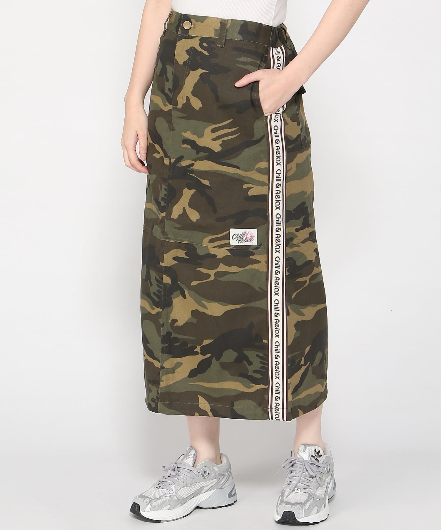 【フララニハワイ/Hula Lani Hawaii】のchillax/綿ツイル ラインスカート インテリア・キッズ・メンズ・レディースファッション・服の通販 founy(ファニー) 　ファッション　Fashion　レディースファッション　Fashion for Women　スカート　Skirts　スニーカー　Sneakers, Trainers　ツイル　Twist, Twisted Detail　トレンド　Trend, Trending Now　フォルム　Silhouette, Form　ロング　Long, Long-Length　KHA|ID: prp329100004833373 ipo3291000000035197108