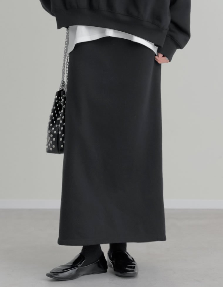 【リエディ/Re:EDIT】の裏起毛ベルトループ付きタイトスカート 人気、トレンドファッション・服の通販 founy(ファニー) 　ファッション　Fashion　レディースファッション　Fashion for Women　スカート　Skirts　ベルト&ウエストマーク　Belts & Waist Accessories　カーディガン　Cardigan, Knitwear　コンパクト　Compact, Small Size　シンプル　Simple, Minimal　スタッズ　Studs, Metal Accents　スリット　Slit, Slit Detail　ダブル　Double, Double-Breasted　トレンド　Trend, Trending Now　バランス　Balance, Style Balance　ポケット　Pocket, Pocket Detail　ルーズ　Loose, Oversized　ループ　Loop, Loop Knit　おすすめ　Recommended / Our Picks　 other-1|ID: prp329100004833377 ipo3291000000035197160