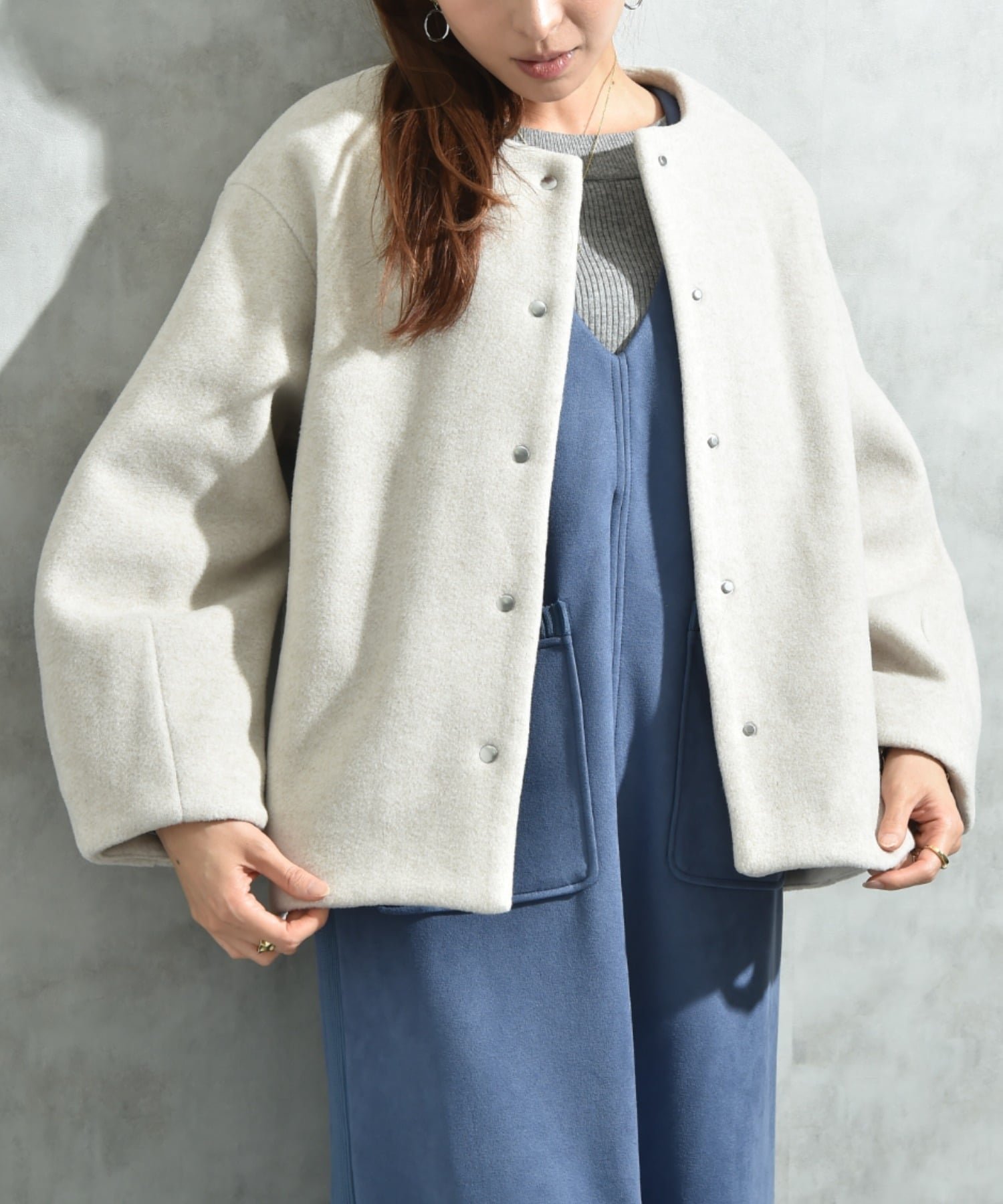 【インタープラネット/INTERPLANET】のメランジブランケットノーカラーショートコート インテリア・キッズ・メンズ・レディースファッション・服の通販 founy(ファニー) 　ファッション　Fashion　レディースファッション　Fashion for Women　アウター　Coat / Outerwear Collection　コート・ロングコート・ピーコート　Long Coats, Peacoats & More　ショルダー　Shoulder, Shoulder Strap　ショート　Short, Short Length　シンプル　Simple, Minimal　スリーブ　Sleeve, Long Sleeve / Short Sleeve　ドット　Polka Dot, Dot Pattern　ドロップ　Drop Shoulder, Dropped Style　フロント　Front, Front Design　ベーシック　Basic, Essential　ラウンド　Round, Round Neck　ベージュ|ID: prp329100004833384 ipo3291000000035197228