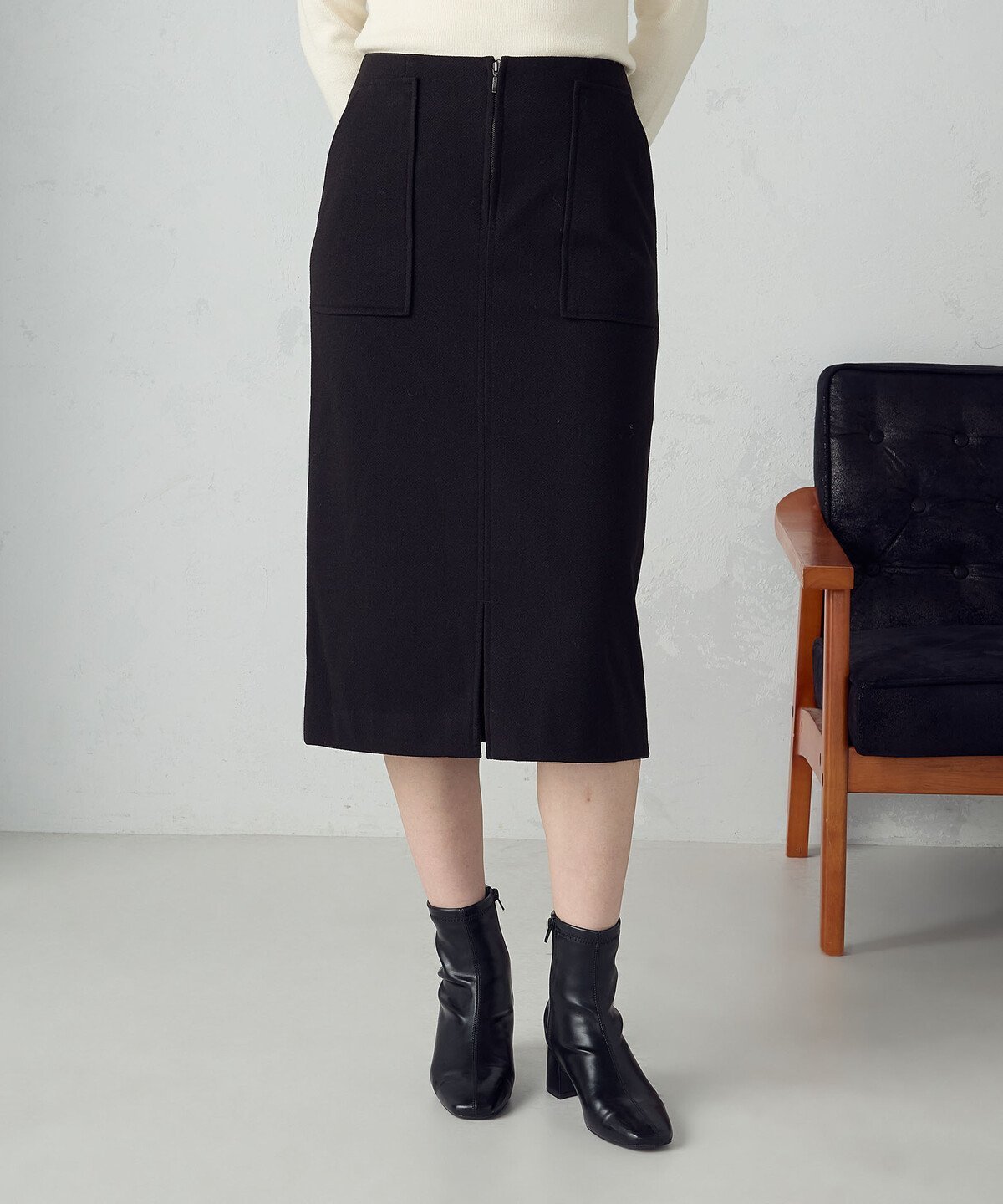 【コムサイズム/COMME CA ISM】のフラノ調ジャージータイトスカート インテリア・キッズ・メンズ・レディースファッション・服の通販 founy(ファニー) 　ファッション　Fashion　レディースファッション　Fashion for Women　スカート　Skirts　おすすめ　Recommended / Our Picks　ジャカード／ジャガード　Jacquard, Woven Pattern　ストレッチ　Stretch, Stretchy Fabric　スリット　Slit, Slit Detail　タイトスカート　Pencil Skirt, Tight Skirt　パッチ　Patch, Appliqué　ポケット　Pocket, Pocket Detail　リラックス　Relax, Relaxed Fit　ブラック|ID: prp329100004833386 ipo3291000000035197241