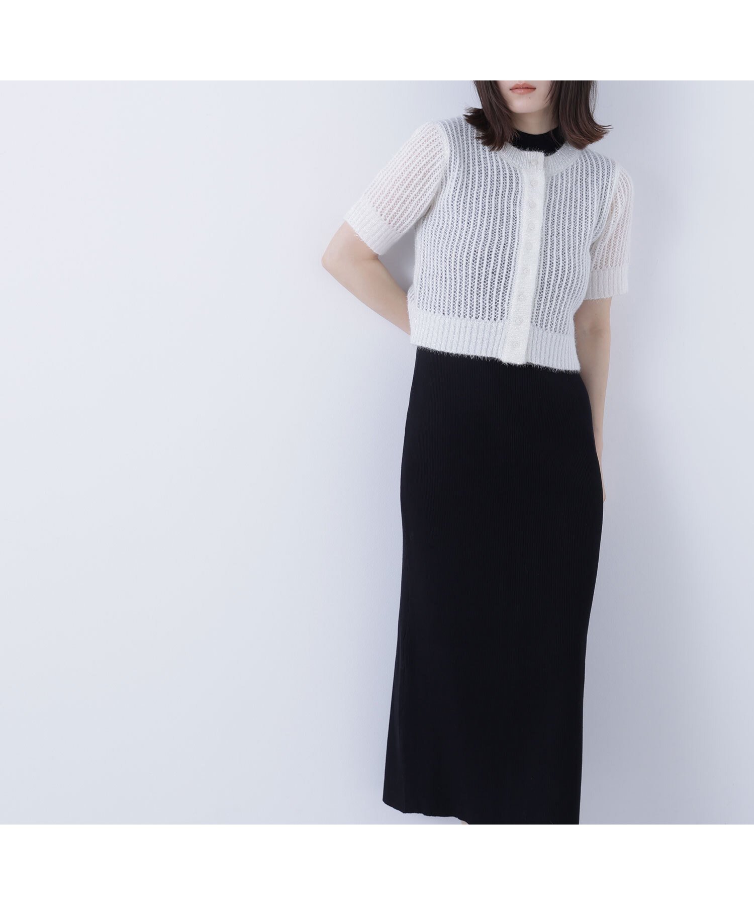 【ナチュラル ビューティー ベーシック/NATURAL BEAUTY BASIC】のフィルムラメカーデセットニットワンピース インテリア・キッズ・メンズ・レディースファッション・服の通販 founy(ファニー) 　ファッション　Fashion　レディースファッション　Fashion for Women　ワンピース　Dresses　ニットワンピース　Knit Dresses　おすすめ　Recommended / Our Picks　カーディガン　Cardigan, Knitwear　タンク　Tank Top, Sleeveless Top　デニム　Denim, Jeans Material　ノースリーブ　Sleeveless, No-Sleeve　メッシュ　Mesh, Net Fabric　モックネック　Mock Neck, Short Turtleneck　ブラック×オフ2|ID: prp329100004833394 ipo3291000000035197346