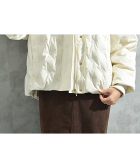 【インタープラネット/INTERPLANET】のヒートボンディングドットピュアダウン 人気、トレンドファッション・服の通販 founy(ファニー) ファッション Fashion レディースファッション Fashion for Women 軽量 Lightweight, Ultra Light ショート Short, Short Length タフタ Taffeta, Structured Fabric ダウン Down, Puffer ドット Polka Dot, Dot Pattern ベーシック Basic, Essential 防寒 Cold Protection, Winter-Ready |ID:prp329100004833405