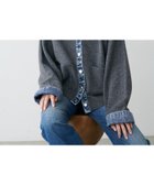 【ラルタ/LARUTA】のニット×デニムコンビネーションカーディガン 人気、トレンドファッション・服の通販 founy(ファニー) ファッション Fashion レディースファッション Fashion for Women トップス・カットソー Cut & Sew Tops ニット Knit Tops & Sweaters カーディガン・羽織り Layered Style Cardigans インナー Innerwear ウォッシュ Washed Finish カーディガン Cardigan, Knitwear サテン Satin, Glossy Fabric シルバー Silver, Metallic Silver シンプル Simple, Minimal スラックス Slacks, Dress Pants デニム Denim, Jeans Material ドッキング Docking, Mixed Material リラックス Relax, Relaxed Fit 再入荷 Restock / Back in Stock おすすめ Recommended / Our Picks 2026年 2026 thumbnail チャコールグレー|ID: prp329100004833455 ipo3291000000035197823