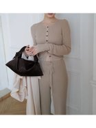 【アニュアンス/anuans】のリュクスビスコースニットカーディガン 人気、トレンドファッション・服の通販 founy(ファニー) ファッション Fashion レディースファッション Fashion for Women トップス・カットソー Cut & Sew Tops ニット Knit Tops & Sweaters カーディガン・羽織り Layered Style Cardigans コンパクト Compact, Small Size シルク Silk, 100% Silk シンプル Simple, Minimal フィット Fit, Slim Fit 再入荷 Restock / Back in Stock おすすめ Recommended / Our Picks thumbnail BEIGE|ID: prp329100004833521 ipo3291000000036257938