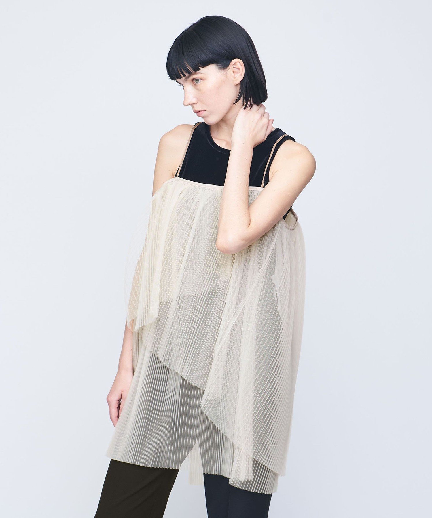 【ユナイテッドアローズ/UNITED ARROWS】のAEWEN MATOPH チュール プリーツ キャミソール ワンピース インテリア・キッズ・メンズ・レディースファッション・服の通販 founy(ファニー) 　ファッション　Fashion　レディースファッション　Fashion for Women　ワンピース　Dresses　イレギュラー　Irregular Design　キャミソール　Camisole, Spaghetti Strap Top　ギャザー　Gathered, Ruffled　クリスタル　Crystal, Swarovski　シアー　Sheer, See-Through　チュール　Tulip, Tulip Motif　デニム　Denim, Jeans Material　バランス　Balance, Style Balance　プリーツ　Pleats, Pleated　ポケット　Pocket, Pocket Detail　アウトレット　Outlet / Clearance　BEIGE|ID: prp329100004833544 ipo3291000000035199026