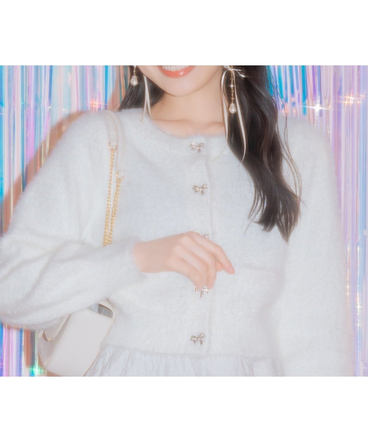 【ウィルセレクション/WILLSELECTION】の【New Year s Item】リボンボタンフェザーカーディガン インテリア・キッズ・メンズ・レディースファッション・服の通販 founy(ファニー) 　ファッション　Fashion　レディースファッション　Fashion for Women　トップス・カットソー　Cut & Sew Tops　カーディガン・羽織り　Layered Style Cardigans　カーディガン　Cardigan, Knitwear　コンパクト　Compact, Small Size　フェザー　Feather, Feather Detail　フェザーヤーン　Feather Yarn, Fluffy Yarn　リボン　Ribbon, Bow　オフ|ID: prp329100004833557 ipo3291000000035199399