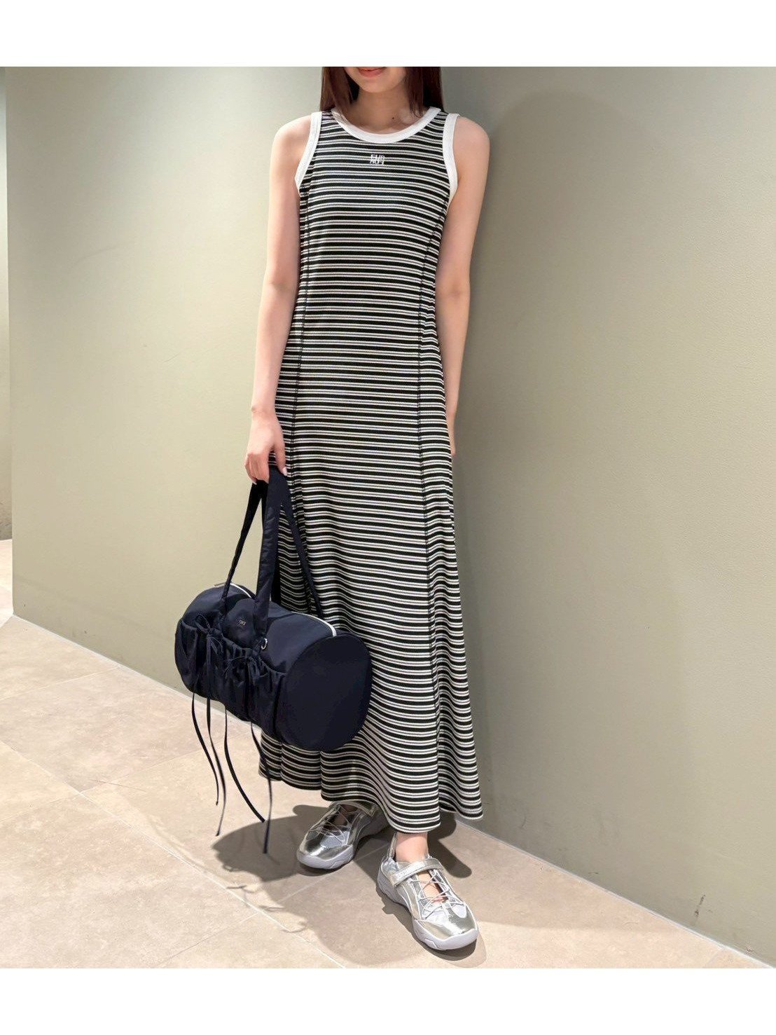 【ファーファー/FURFUR】のロゴ刺繍ボーダーワンピース インテリア・キッズ・メンズ・レディースファッション・服の通販 founy(ファニー) 　ファッション　Fashion　レディースファッション　Fashion for Women　ワンピース　Dresses　シンプル　Simple, Minimal　スマート　Smart, Elegant　フェミニン　Feminine, Girly　ボーダー　Border, Stripe　BLK[009]|ID: prp329100004833592 ipo3291000000035199971