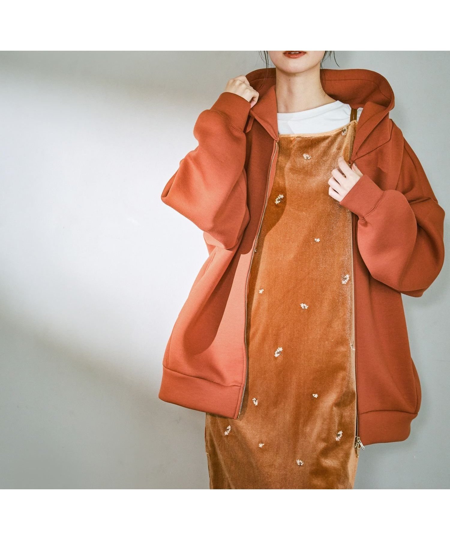 【ラコレ/LAKOLE】のダンボールZIPパーカー インテリア・キッズ・メンズ・レディースファッション・服の通販 founy(ファニー) 　ファッション　Fashion　レディースファッション　Fashion for Women　トップス・カットソー　Cut & Sew Tops　レディースパーカー・カジュアルフーディー　Casual Hoodies & Sweatshirts　アクセサリー　Fashion Accessories　キャップ　Cap, Baseball Cap　軽量　Lightweight, Ultra Light　シンプル　Simple, Minimal　デニム　Denim, Jeans Material　定番　Standard, Basic Item　パーカー　Hoodie, Parka　レース　Lace, Lace Fabric　おすすめ　Recommended / Our Picks　テラコッタ|ID: prp329100004833652 ipo3291000000035200720