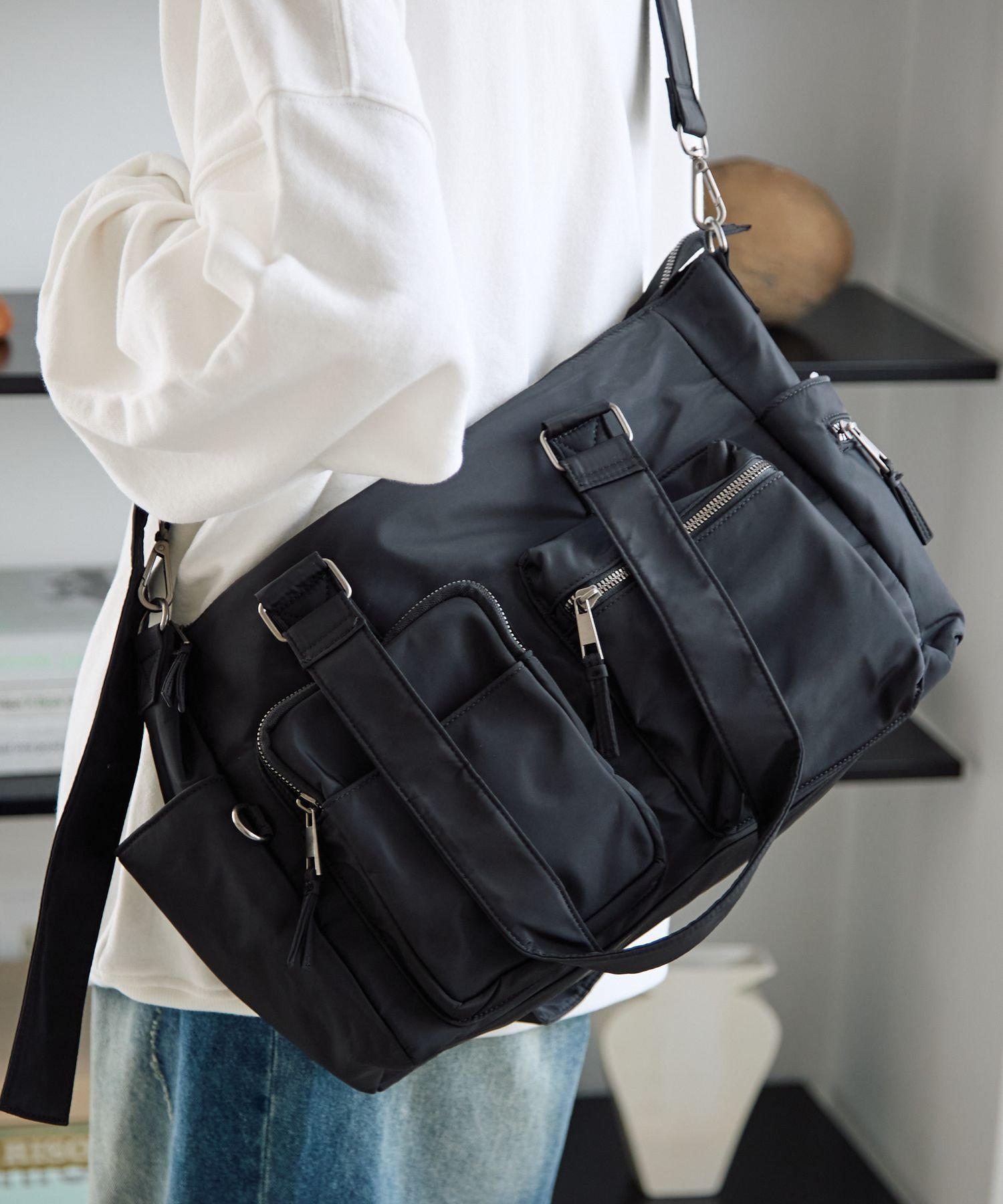 【ページボーイ/PAGEBOY】のPBLIM 10ポケットボストンバッグ インテリア・キッズ・メンズ・レディースファッション・服の通販 founy(ファニー) 　ファッション　Fashion　レディースファッション　Fashion for Women　バッグ　Bags　おすすめ　Recommended / Our Picks　ショルダー　Shoulder, Shoulder Strap　チャーム　Charm, Pendant　ボストンバッグ　Boston Bag, Retro Bag　ポケット　Pocket, Pocket Detail　旅行　Travel　ビジネス 仕事 通勤　Business / Work / Commuting　ナイロンブラック16|ID: prp329100004833704 ipo3291000000035201397