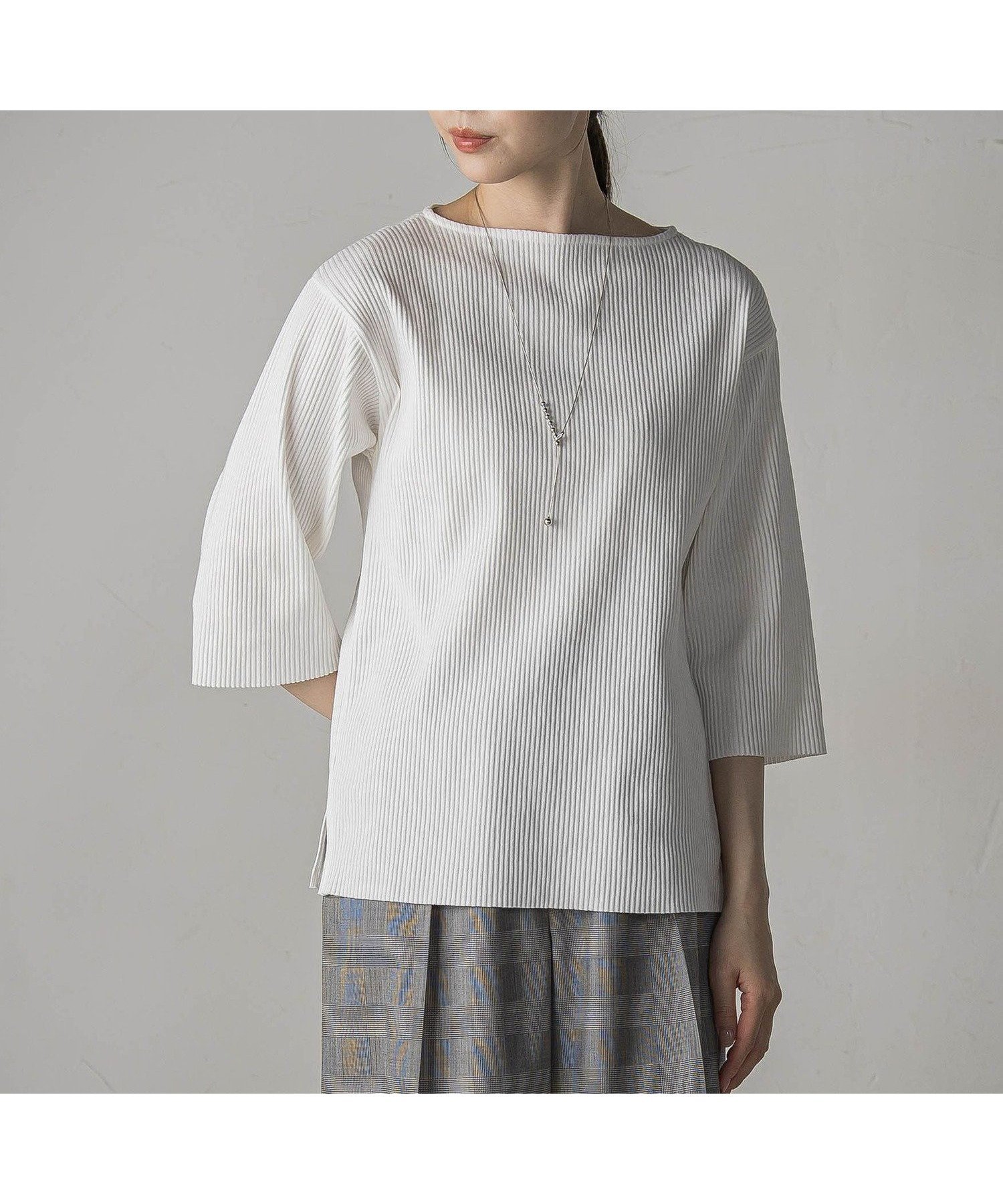 【ラ エフ/Laf…】の体型を気にせず着られる リブカットソー≪手洗い可能≫ インテリア・キッズ・メンズ・レディースファッション・服の通販 founy(ファニー) 　ファッション　Fashion　レディースファッション　Fashion for Women　トップス・カットソー　Cut & Sew Tops　カットソー・ベーシックTシャツ　Cut-and-Sewn Tops / Stretch Tees & Basics　秋　Autumn　カットオフ　Cut-Off Design　カットソー　Cut and Sewn Top　コンパクト　Compact, Small Size　ジャケット　Jacket, Outerwear　デニム　Denim, Jeans Material　ワイド　Wide, Wide Fit　A/W・秋冬　Autumn/Winter　エレガント 上品　Elegant　2025年　2025　2025-2026秋冬・A/W　Autumn/Winter 2025–26 AW25–26　ホワイト|ID: prp329100004833849 ipo3291000000035203905