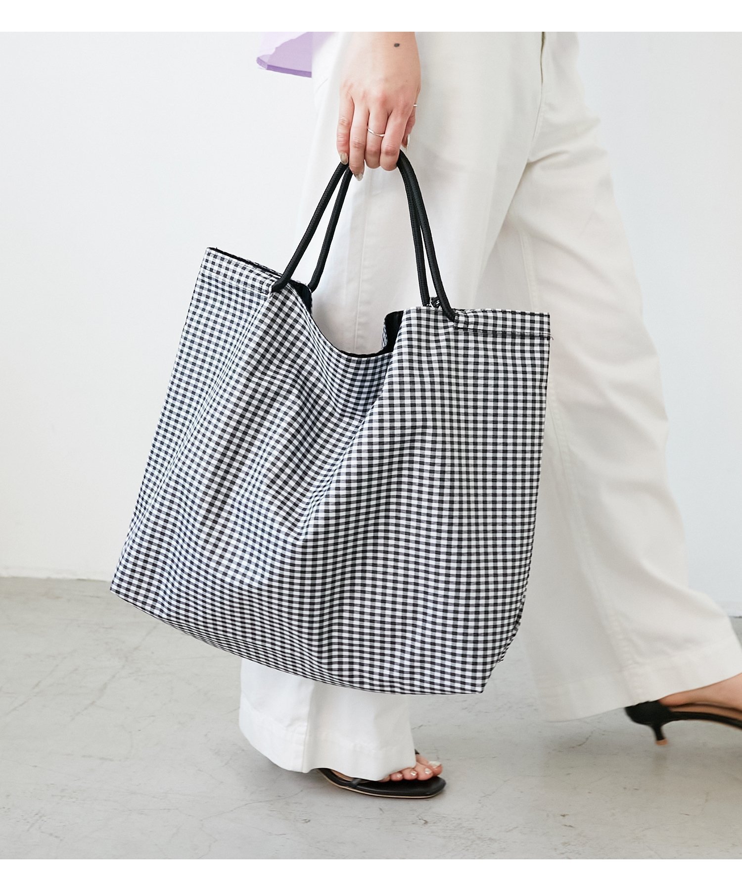 【ルクールブラン/le.coeur blanc】の【撥水】ナイロンパッカブルトート インテリア・キッズ・メンズ・レディースファッション・服の通販 founy(ファニー) 　ファッション　Fashion　レディースファッション　Fashion for Women　バッグ　Bags　ギンガム　Gingham, Gingham Fabric　コンパクト　Compact, Small Size　軽量　Lightweight, Ultra Light　ショルダー　Shoulder, Shoulder Strap　チェック　Check, Plaid, Tartan　トートバッグ　Tote Bag, Large Shoulder Bag　ドローコード　Drawcord, Drawstring Cord　ポケット　Pocket, Pocket Detail　ポーチ　Pouch, Small Case　別注　Limited Edition, Custom Order　おすすめ　Recommended / Our Picks　旅行　Travel　ブラック柄|ID: prp329100004833918 ipo3291000000035204906