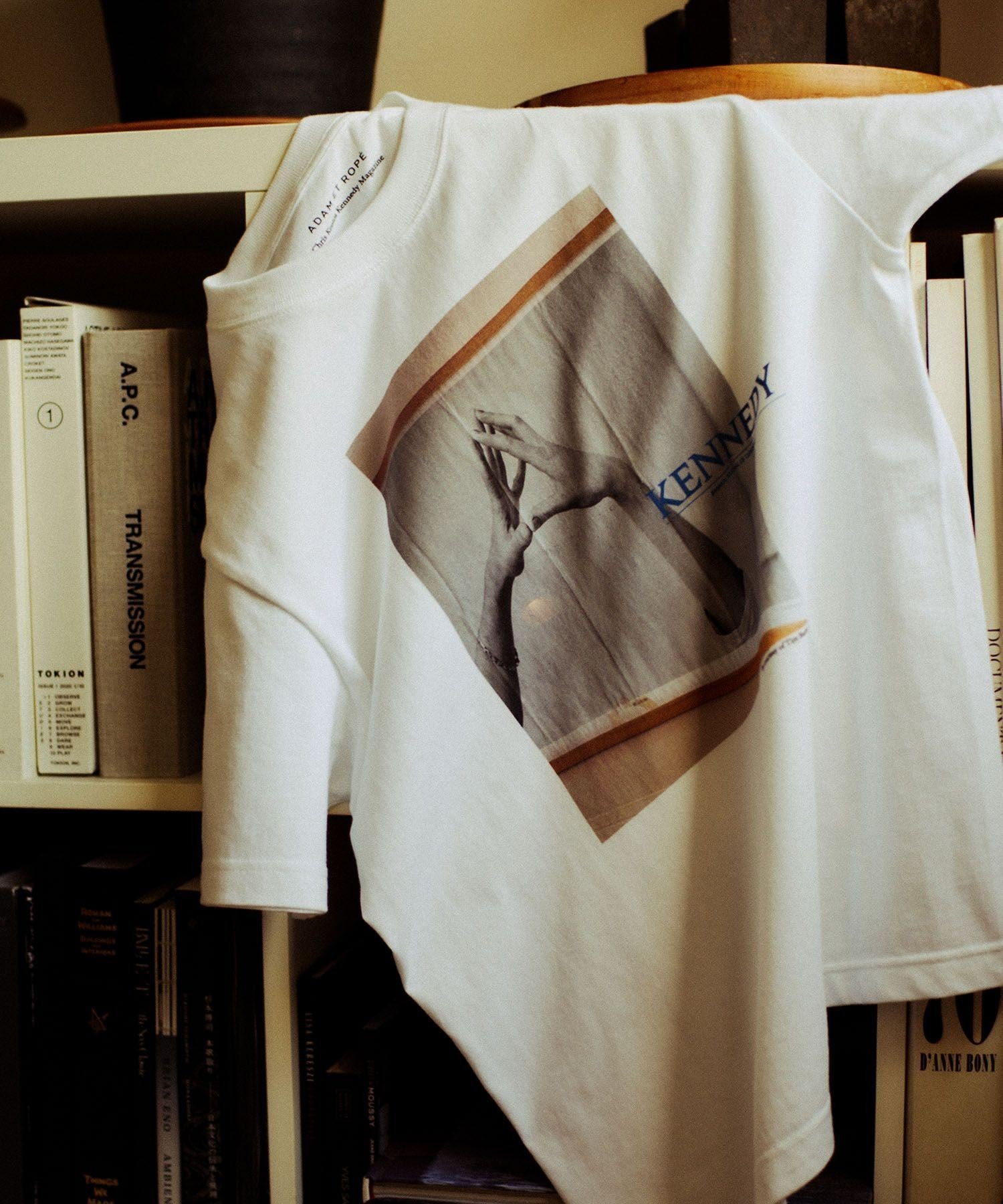 【アダム エ ロペ/ADAM ET ROPE'】の【KENNEDY MAGAZINE for ADAM ET ROPE 】別注T-SHIRT インテリア・キッズ・メンズ・レディースファッション・服の通販 founy(ファニー) 　ファッション　Fashion　レディースファッション　Fashion for Women　トップス・カットソー　Cut & Sew Tops　シャツ・ブラウス・オフィスカジュアル　Elegant Blouses & Button-Ups　ロングTシャツ・Tシャツ　Longline T-Shirts & Tees　2025年　2025　2025春夏・S/S　Spring/Summer 2025 SS25　別注　Limited Edition, Custom Order　夏　Summer　春　Spring　S/S・春夏　SS, Spring/Summer, Warm Season　雑誌　Magazine, Fashion Magazine　ホワイト(10)|ID: prp329100004833979 ipo3291000000035206045