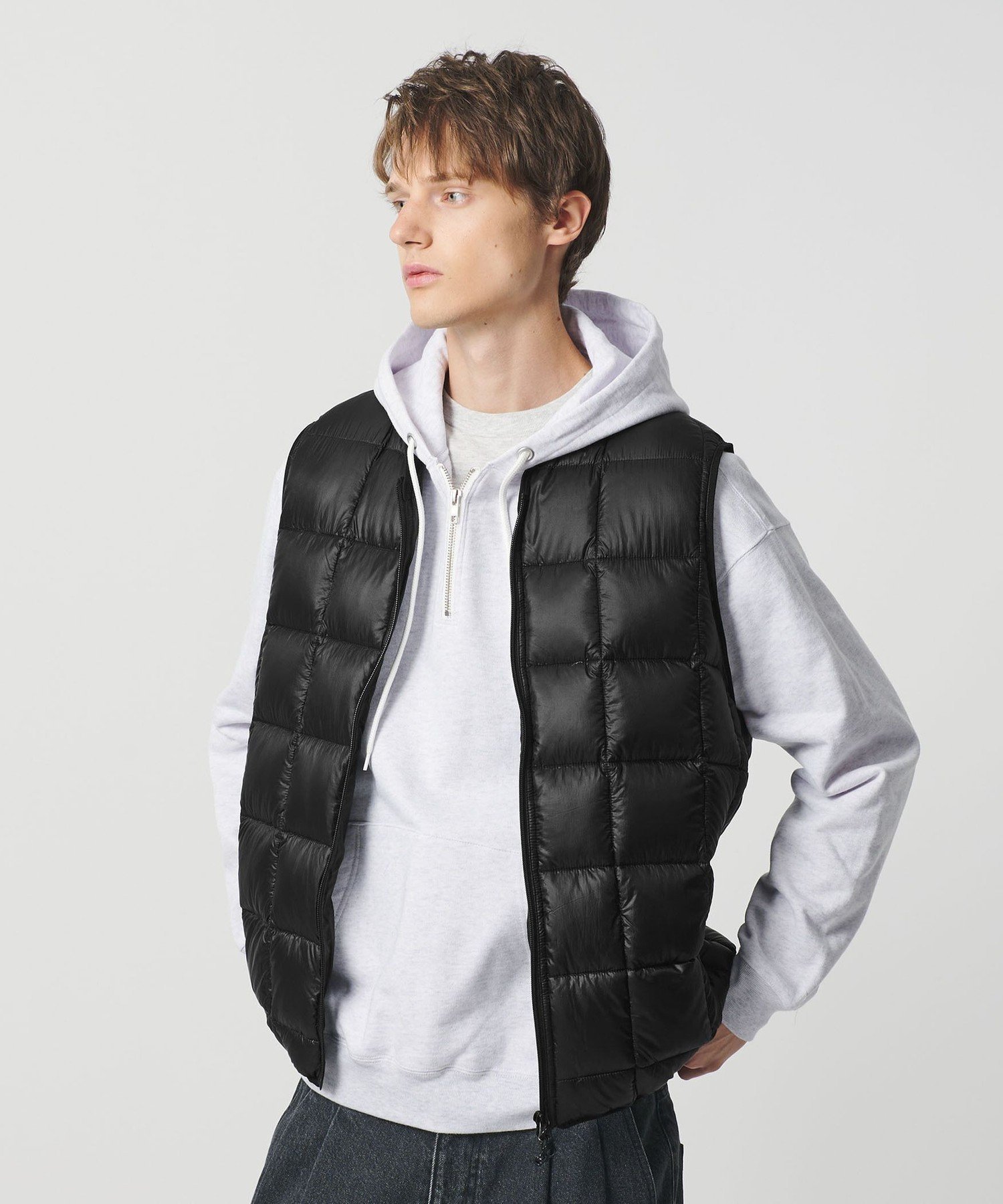 【ビューティ&ユース ユナイテッドアローズ/BEAUTY&YOUTH / UNITED ARROWS】のCGS. リサイクルナイロン アライド ダウンベスト インテリア・キッズ・メンズ・レディースファッション・服の通販 founy(ファニー) 　ファッション　Fashion　レディースファッション　Fashion for Women　アウター　Coat / Outerwear Collection　トップス・カットソー　Cut & Sew Tops　ベスト&ジレ / 重ね着スタイル　Vests & Gilets　カリフォルニア　California, Cali Style　ダウン　Down, Puffer　バランス　Balance, Style Balance　ベスト　Vest, Waistcoat　ボトム　Bottoms, Lower Wear　ミドル　Middle Length, Mid Height　おすすめ　Recommended / Our Picks　BLACK|ID: prp329100004833988 ipo3291000000035206168