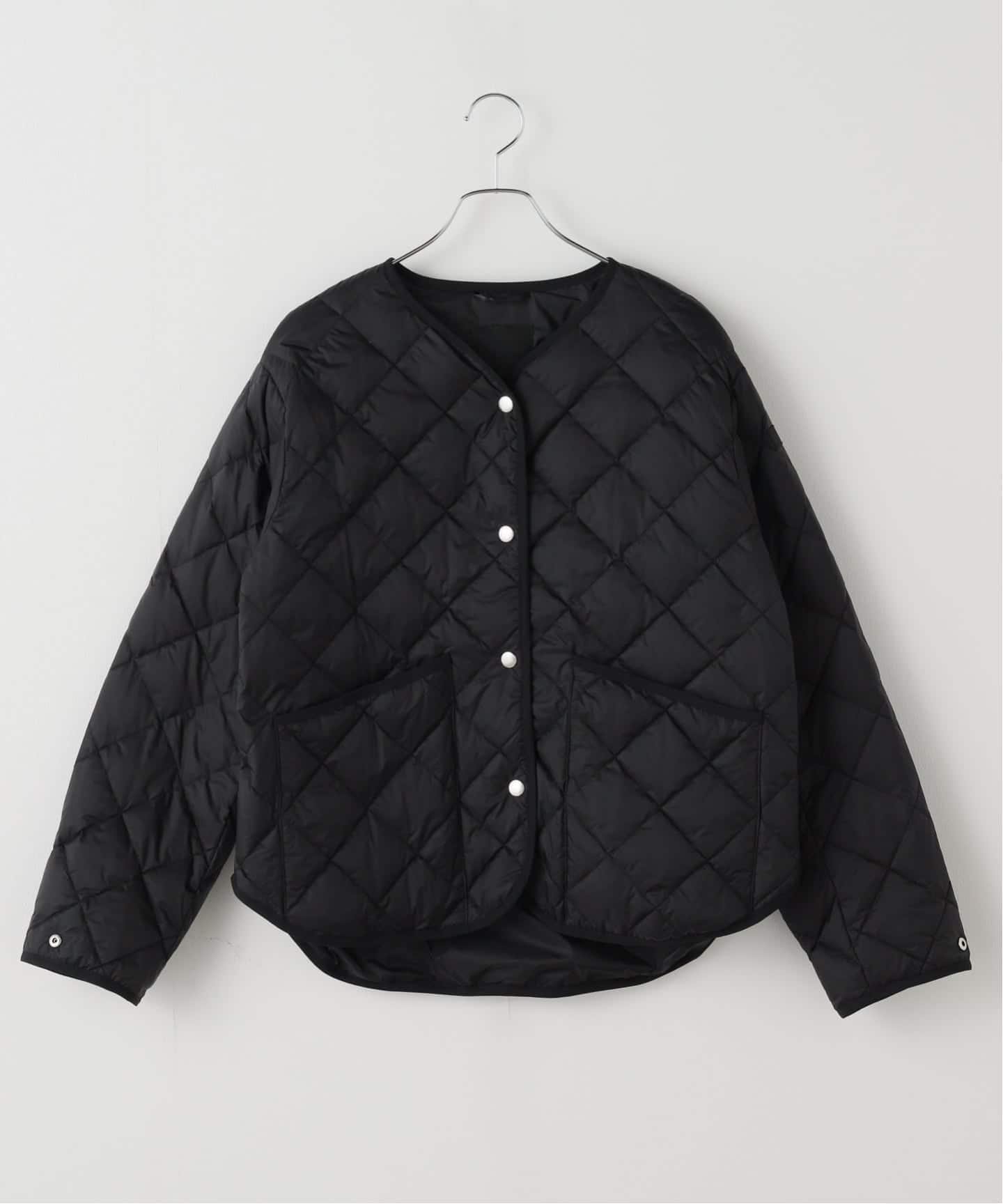 【ノーブル / スピック&スパン/NOBLE / Spick & Span】の《WEB・東武池袋店 限定展開》TATRAS/タトラス LARISSA(ラリッサ) インテリア・キッズ・メンズ・レディースファッション・服の通販 founy(ファニー) 　ファッション　Fashion　レディースファッション　Fashion for Women　イタリア　Italy　シンプル　Simple, Minimal　スマート　Smart, Elegant　ダウン　Down, Puffer　ドット　Polka Dot, Dot Pattern　フロント　Front, Front Design　ミラノ　Milano Style, Italian-Inspired　モダン　Modern, Contemporary　ワンポイント　One Point, Statement Accent　ブラック|ID: prp329100004834006 ipo3291000000035206485