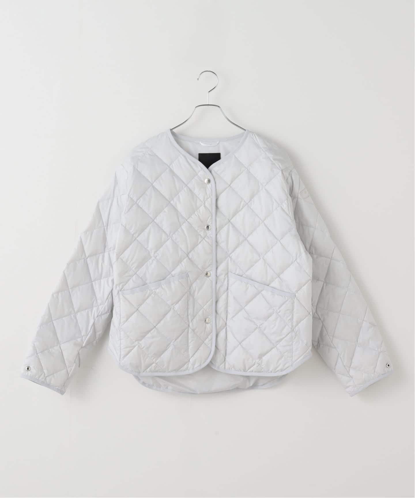 【ノーブル / スピック&スパン/NOBLE / Spick & Span】の《WEB・東武池袋店 限定展開》TATRAS/タトラス LARISSA(ラリッサ) インテリア・キッズ・メンズ・レディースファッション・服の通販 founy(ファニー) 　ファッション　Fashion　レディースファッション　Fashion for Women　イタリア　Italy　シンプル　Simple, Minimal　スマート　Smart, Elegant　ダウン　Down, Puffer　ドット　Polka Dot, Dot Pattern　フロント　Front, Front Design　ミラノ　Milano Style, Italian-Inspired　モダン　Modern, Contemporary　ワンポイント　One Point, Statement Accent　グレーB|ID: prp329100004834006 ipo3291000000035206486