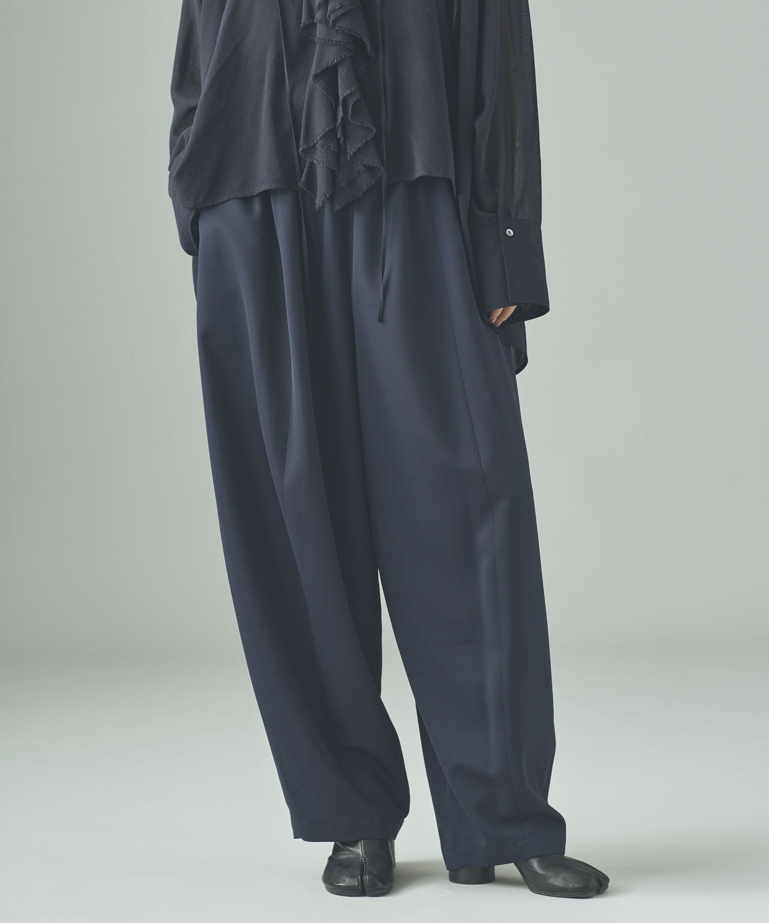 【カレンソロジー/Curensology】のフォールドロストパンツ インテリア・キッズ・メンズ・レディースファッション・服の通販 founy(ファニー) 　ファッション　Fashion　レディースファッション　Fashion for Women　パンツ　Pants & Trousers　ウォッシャブル　Machine Washable　エレガント 上品　Elegant　ダブル　Double, Double-Breasted　ドレープ　Drape, Draping Fabric　夏　Summer　定番　Standard, Basic Item　日本製　Made In Japan　ネイビー88|ID: prp329100004834018 ipo3291000000035206655