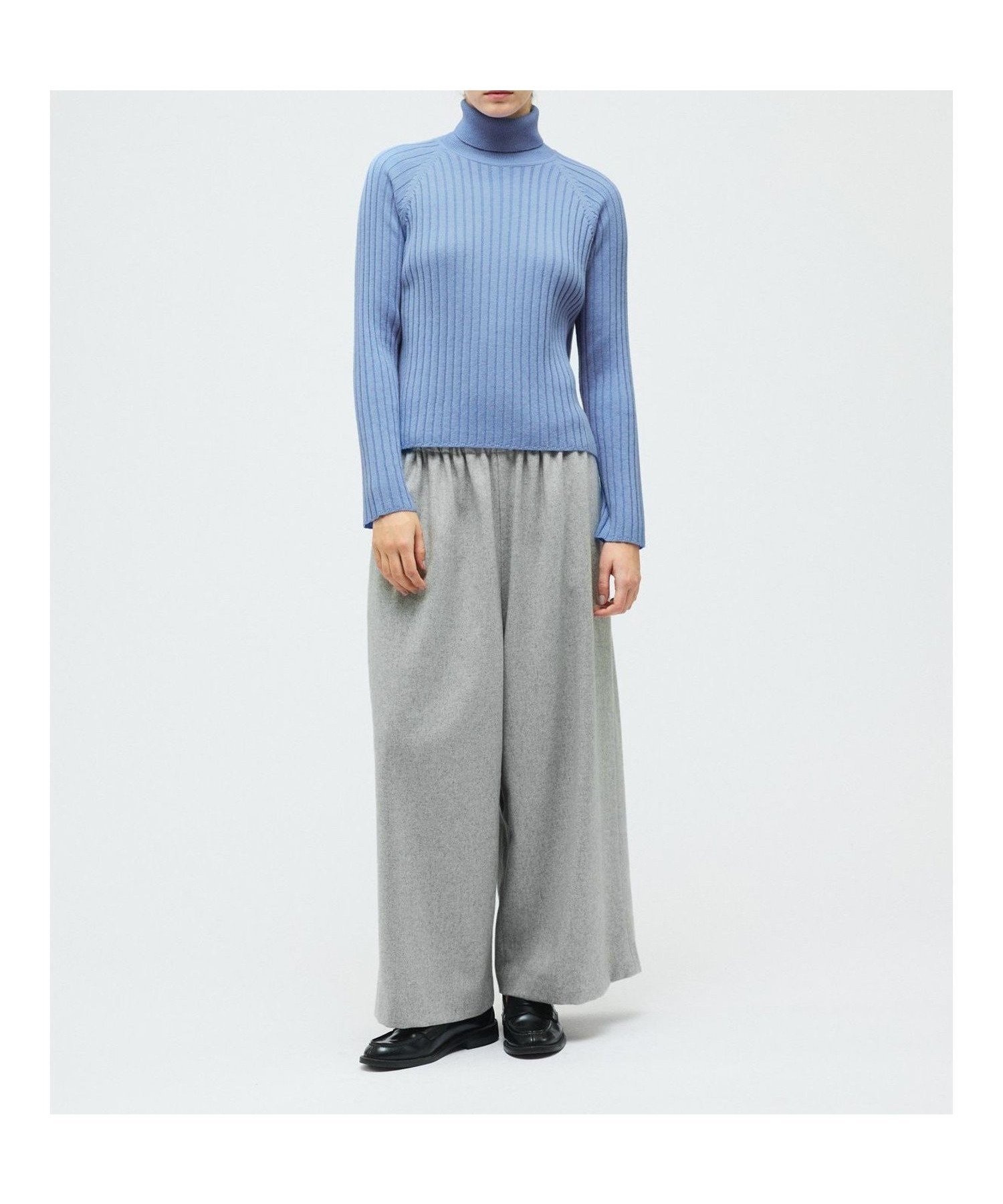 【マーコート/MARcourt】のmizuiro ind ウールブレンドワイドイージーパンツ インテリア・キッズ・メンズ・レディースファッション・服の通販 founy(ファニー) 　ファッション　Fashion　レディースファッション　Fashion for Women　パンツ　Pants & Trousers　ウォーム　Warm Fabric　セットアップ　Set-Up, Coordinated Outfit　ベーシック　Basic, Essential　ポケット　Pocket, Pocket Detail　リラックス　Relax, Relaxed Fit　ルーズ　Loose, Oversized　ワイド　Wide, Wide Fit　無地　Plain, Solid Color　ライトグレー|ID: prp329100004834029 ipo3291000000035206785