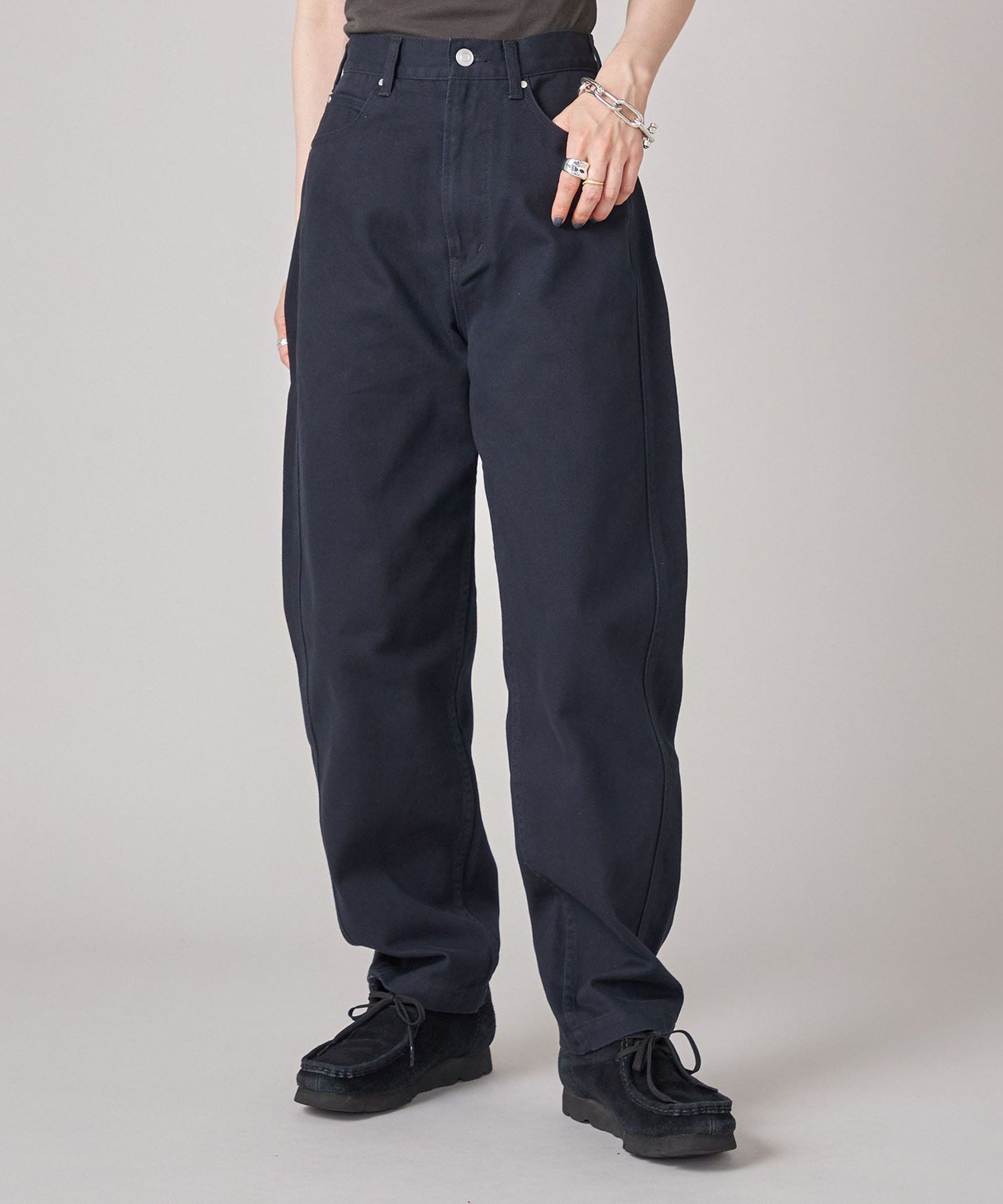 【シップス フォー ウィメン/SHIPS】のSHIPS NINE CASE 洗濯機可能 バレル レッグ パンツ インテリア・キッズ・メンズ・レディースファッション・服の通販 founy(ファニー) 　ファッション　Fashion　レディースファッション　Fashion for Women　パンツ　Pants & Trousers　2025年　2025　2025-2026秋冬・A/W　Autumn/Winter 2025–26 AW25–26　スタンダード　Standard, Basic　ポケット　Pocket, Pocket Detail　ルーズ　Loose, Oversized　A/W・秋冬　Autumn/Winter　ネイビー|ID: prp329100004834071 ipo3291000000035207348