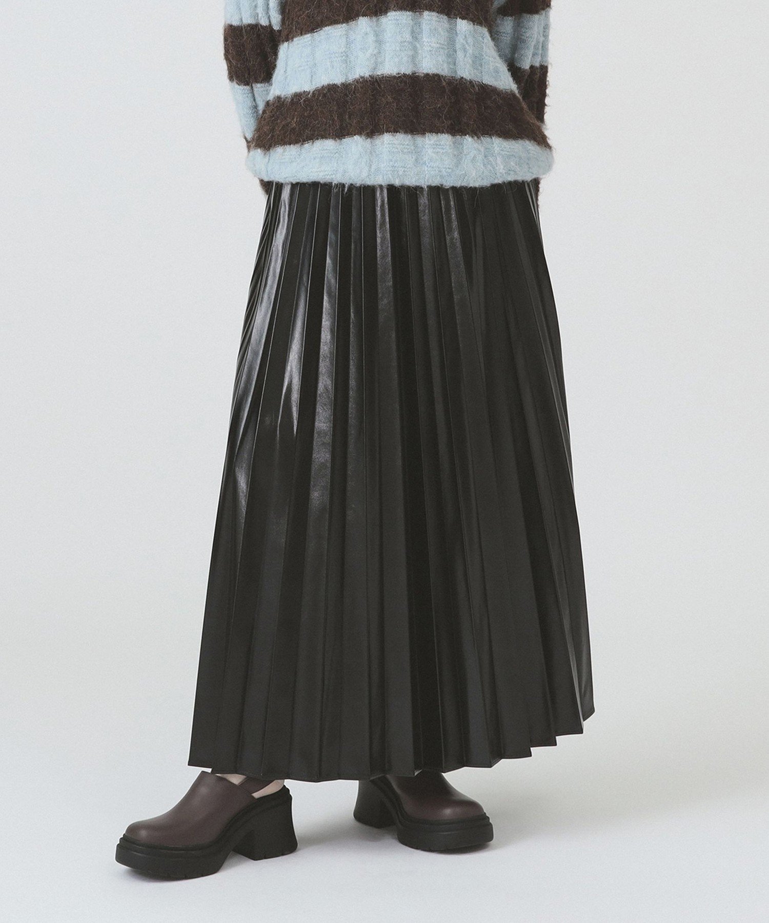 【ビームス ウイメン/BEAMS】のメタリックプリーツスカート インテリア・キッズ・メンズ・レディースファッション・服の通販 founy(ファニー) 　ファッション　Fashion　レディースファッション　Fashion for Women　スカート　Skirts　プリーツスカート / 上品フェミニンスタイル　Pleated Skirts　フェイクレザー　Faux Leather, PU Leather　プリーツ　Pleats, Pleated　メタリック　Metallic, Shiny Finish　A/W・秋冬　Autumn/Winter　おすすめ　Recommended / Our Picks　BLACK|ID: prp329100004834119 ipo3291000000035207929