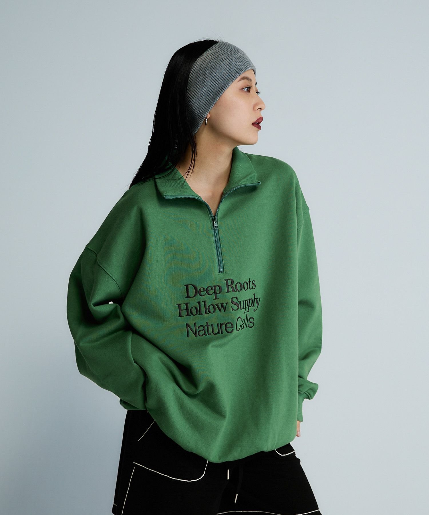 【ジーナシス/JEANASiS】のロゴハーフZIPスウェット 人気、トレンドファッション・服の通販 founy(ファニー) 　ファッション　Fashion　レディースファッション　Fashion for Women　トップス・カットソー　Cut & Sew Tops　レディースパーカー・カジュアルフーディー　Casual Hoodies & Sweatshirts　スウェット・クルーネックトップス　Sweatshirts & Crewnecks / Relaxed Fit Sweat Tops　インナー　Innerwear　ジップ　Zip, Zipper　スウェット / スエット　Sweatshirt, Sweatwear　タートルネック　Turtleneck, High Neck　ハーフ　Half, Half-Length　ベーシック　Basic, Essential　ボトム　Bottoms, Lower Wear　ルーズ　Loose, Oversized　ワーク　Workwear, Utility Style　冬　Winter / This Winter　おすすめ　Recommended / Our Picks　 other-1|ID: prp329100004834181 ipo3291000000035208981