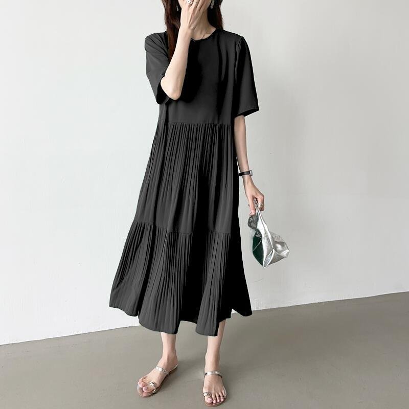 【ココモモ/COCOMOMO】のフレアワンピース ロング丈 半袖 ギャザーワンピース 夏 レディース クルーネック インテリア・キッズ・メンズ・レディースファッション・服の通販 founy(ファニー) 　ファッション　Fashion　レディースファッション　Fashion for Women　ワンピース　Dresses　おすすめ　Recommended / Our Picks　インナー　Innerwear　ギャザー　Gathered, Ruffled　シャーリング　Shirring, Ruched　フレア　Flare, Flared　ペチコート　Petticoat, Underskirt　ロング　Long, Long-Length　半袖　Short Sleeve, Half Sleeve　夏　Summer　ブラック|ID: prp329100004834186 ipo3291000000035209069