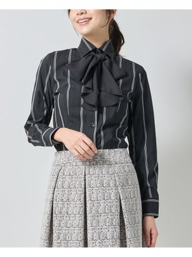 【ナラ カミーチェ/NARACAMICIE】のストレッチストライプリボン付き長袖シャツ 人気、トレンドファッション・服の通販 founy(ファニー) ファッション Fashion レディースファッション Fashion for Women トップス・カットソー Cut & Sew Tops シャツ・ブラウス・オフィスカジュアル Elegant Blouses & Button-Ups おすすめ Recommended / Our Picks サテン Satin, Glossy Fabric シェイプ Shape, Slim Fit ストライプ Stripe, Striped Pattern ストレッチ Stretch, Stretchy Fabric モノトーン Monotone, Black and White 長袖 Long Sleeve, Full Sleeve |ID:prp329100004834188